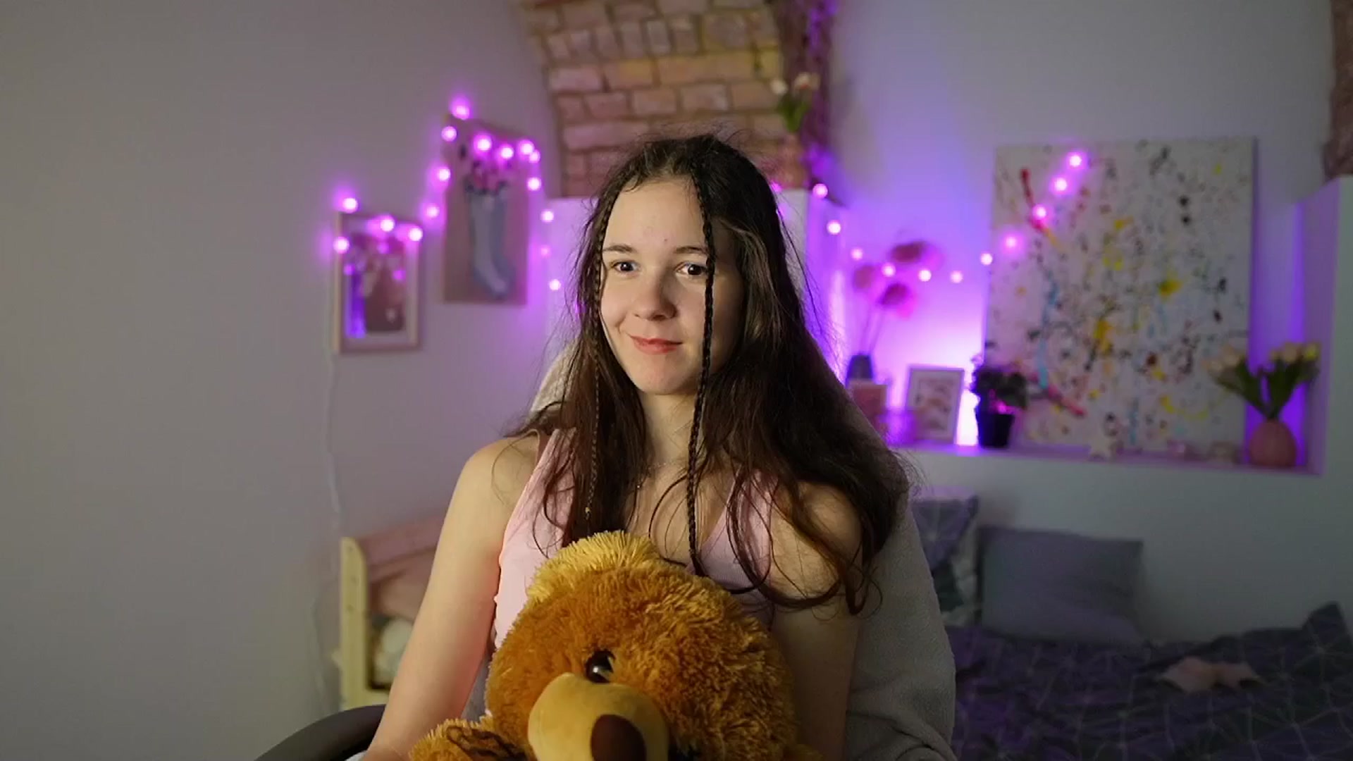 Gallery image thumbnail from Ava__Taylor_'s myfreecams stream on, 01/07/2025, 18:03 image 20 of 20