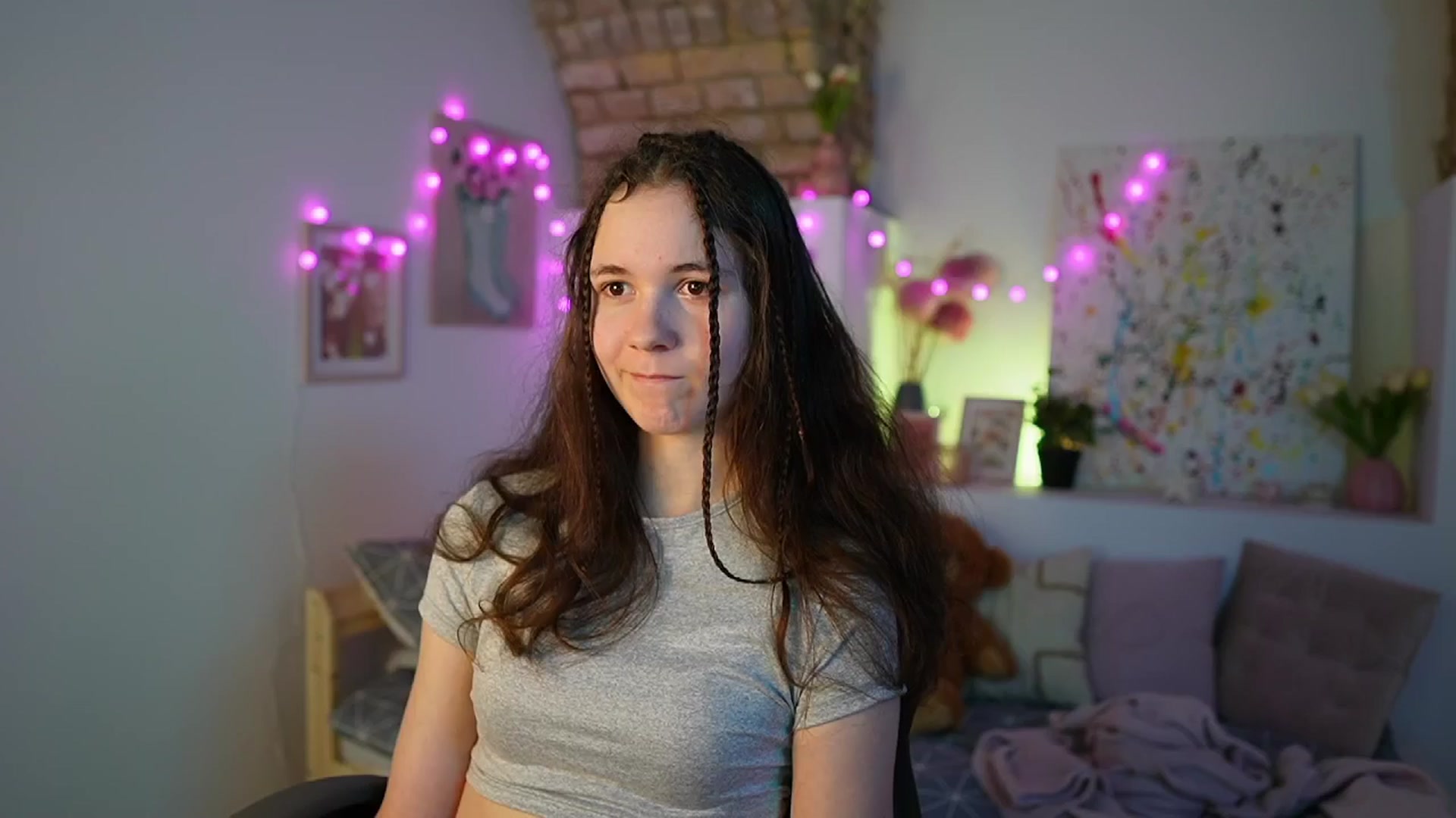 Gallery image thumbnail from Ava__Taylor_'s myfreecams stream on, 01/08/2025, 16:06 image 4 of 20
