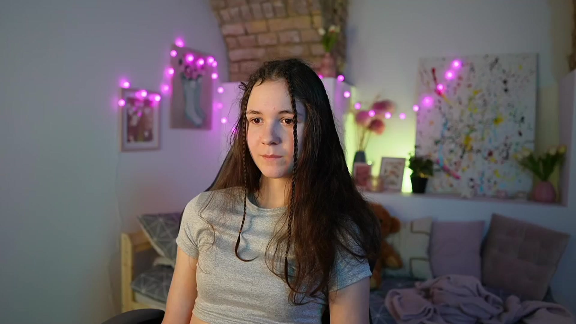 Gallery image thumbnail from Ava__Taylor_'s myfreecams stream on, 01/08/2025, 18:54 image 6 of 20