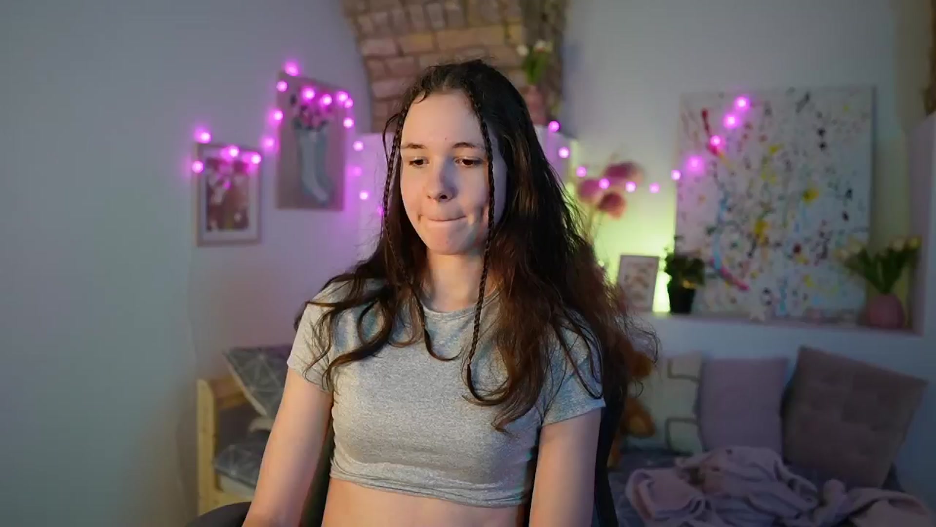 Gallery image thumbnail from Ava__Taylor_'s myfreecams stream on, 01/08/2025, 18:54 image 1 of 20