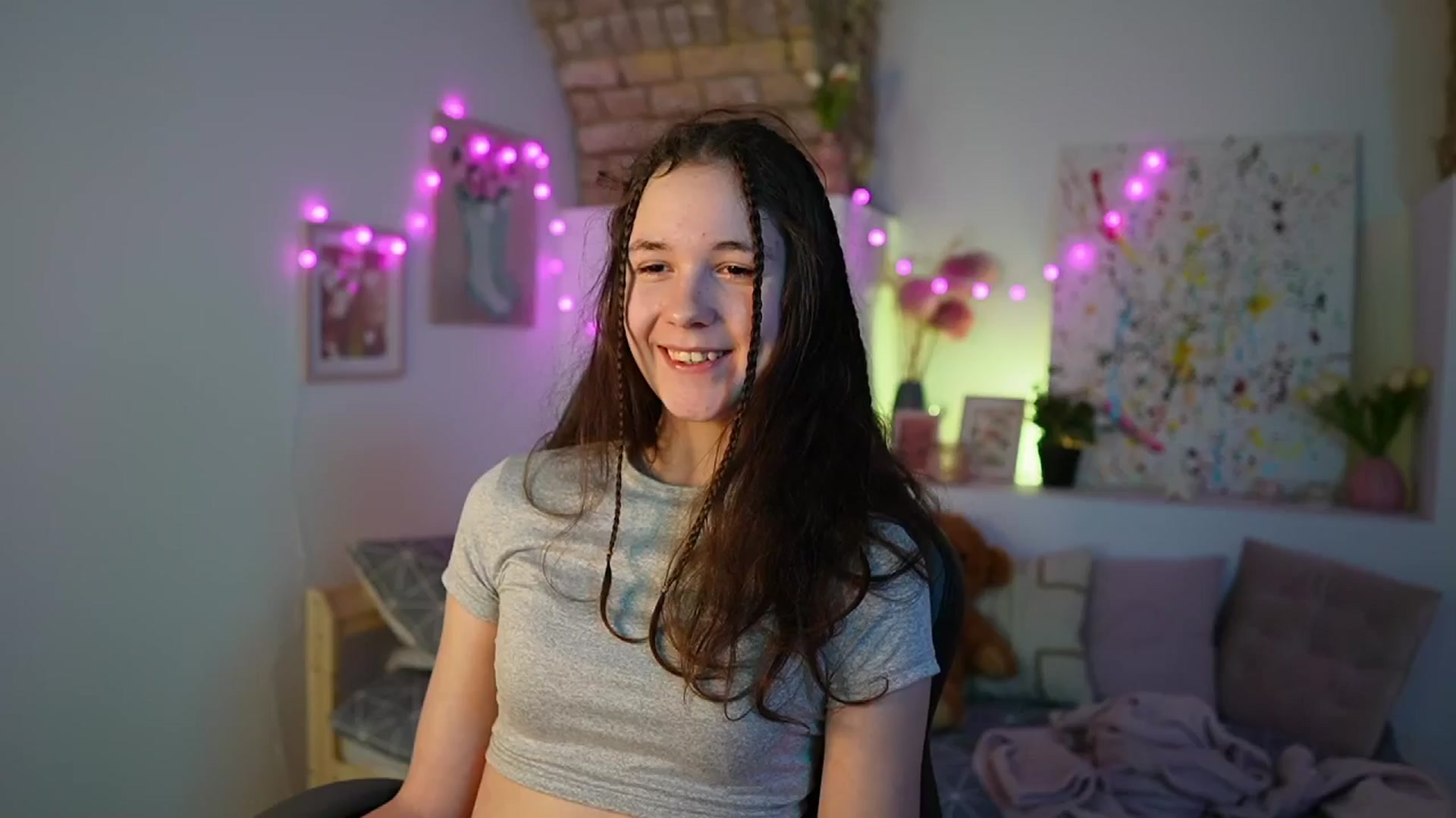 Gallery image thumbnail from Ava__Taylor_'s myfreecams stream on, 01/08/2025, 18:54 image 4 of 20