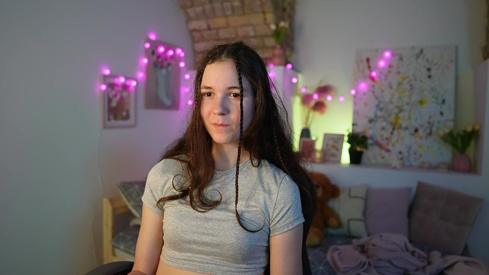 Gallery image thumbnail from Ava__Taylor_'s myfreecams stream on, 01/08/2025, 18:54 image 19 of 20