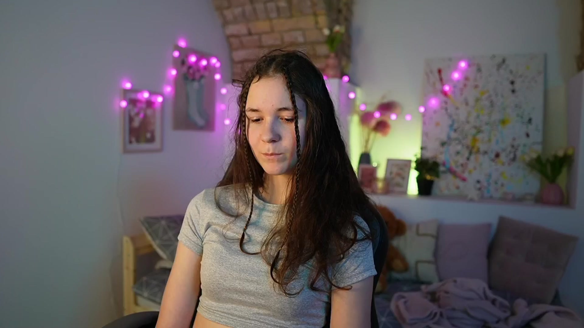 Gallery image thumbnail from Ava__Taylor_'s myfreecams stream on, 01/08/2025, 18:54 image 5 of 20