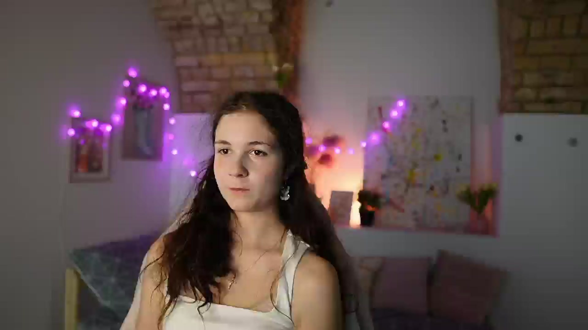 Gallery image thumbnail from Ava__Taylor_'s myfreecams stream on, 01/09/2025, 18:53 image 17 of 20
