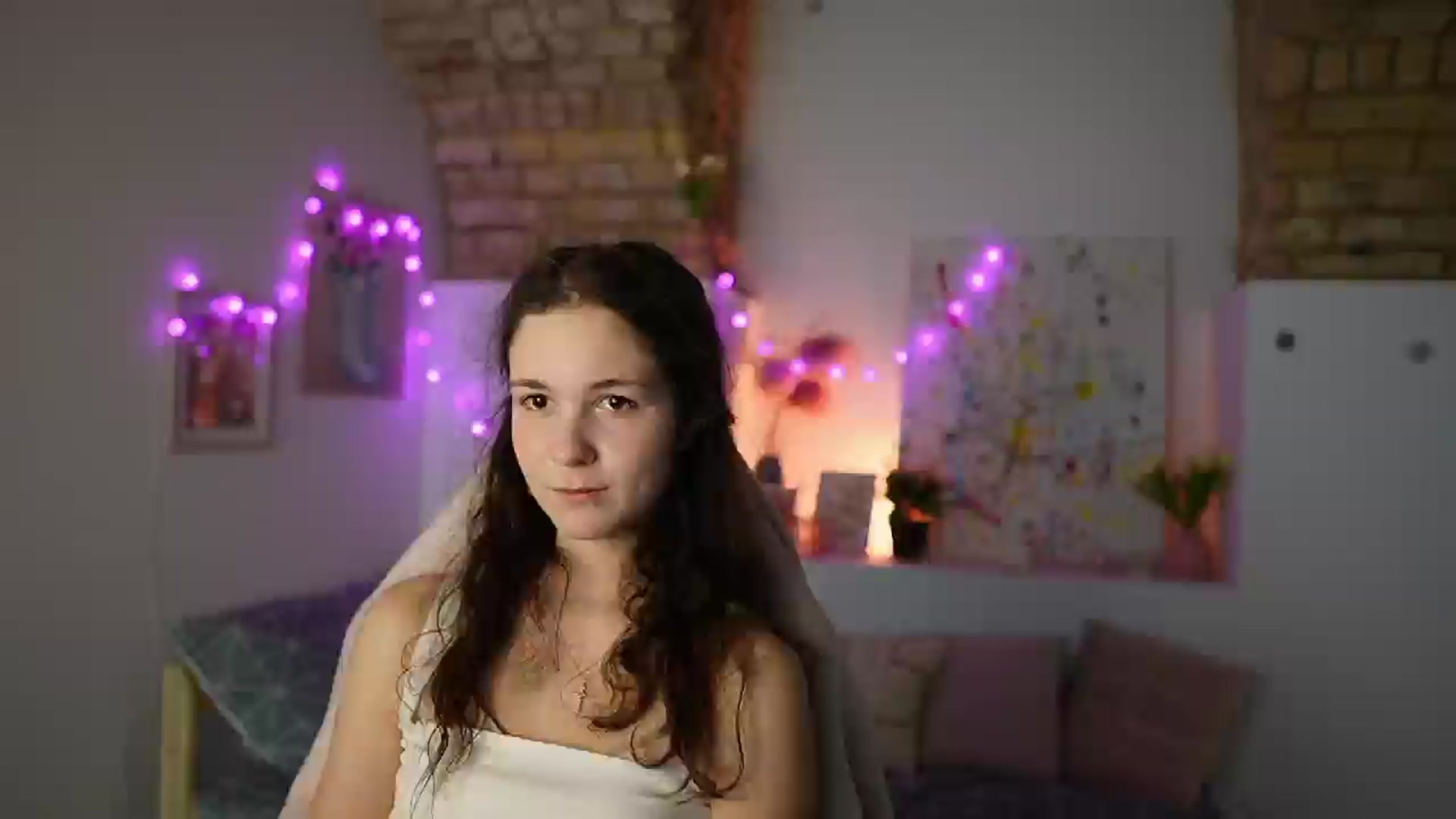Gallery image thumbnail from Ava__Taylor_'s myfreecams stream on, 01/09/2025, 18:53 image 6 of 20
