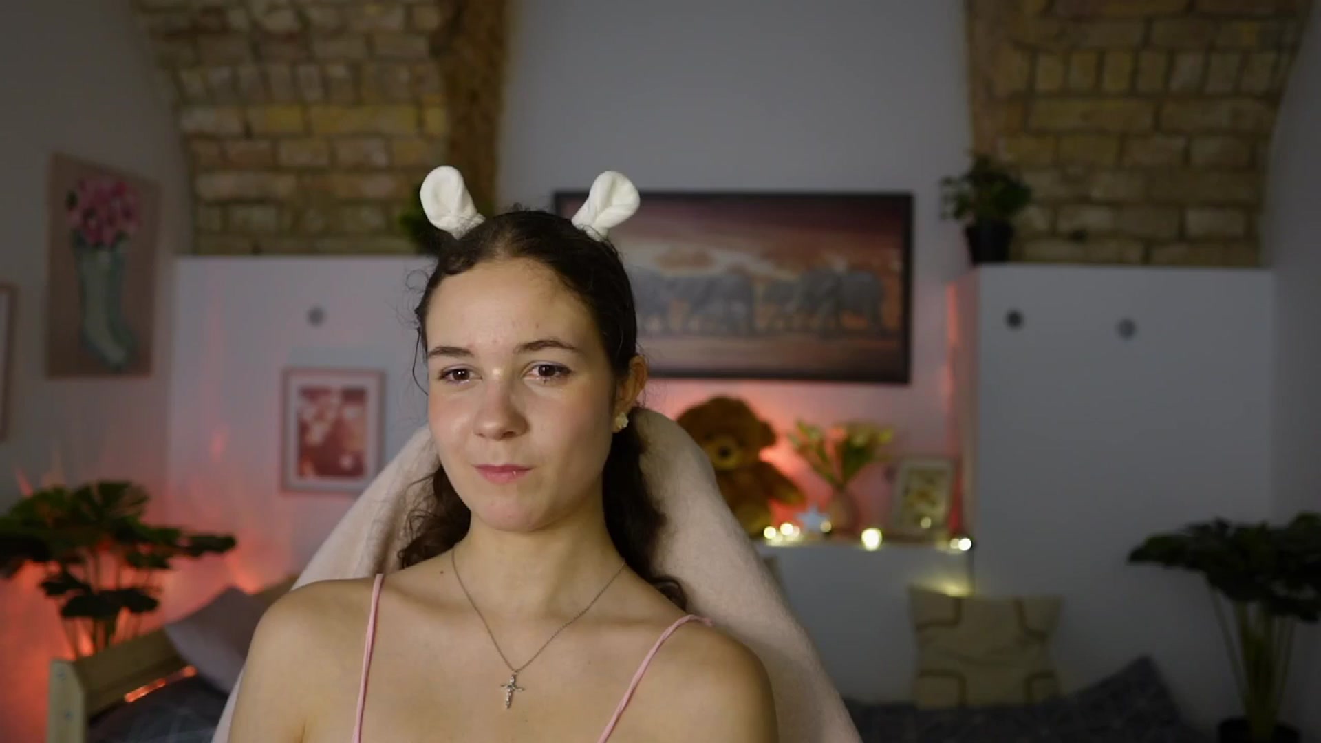 Gallery image thumbnail from Ava__Taylor_'s myfreecams stream on, 01/31/2025, 22:51 image 2 of 20