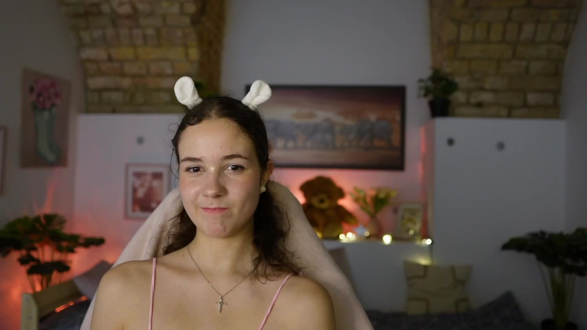 Gallery image thumbnail from Ava__Taylor_'s myfreecams stream on, 01/31/2025, 22:51 image 12 of 20