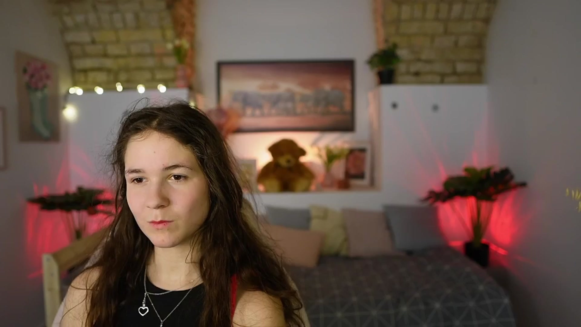 Gallery image thumbnail from Ava__Taylor_'s myfreecams stream on, 02/19/2025, 23:22 image 9 of 20