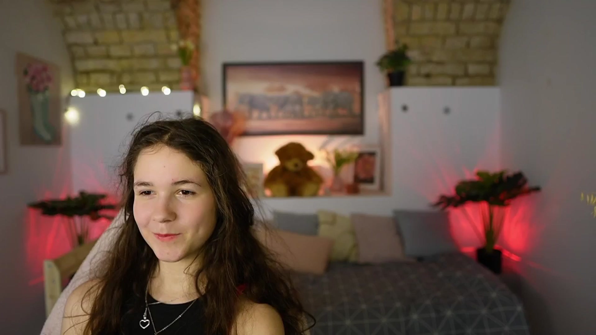 Gallery image thumbnail from Ava__Taylor_'s myfreecams stream on, 02/19/2025, 23:22 image 13 of 20