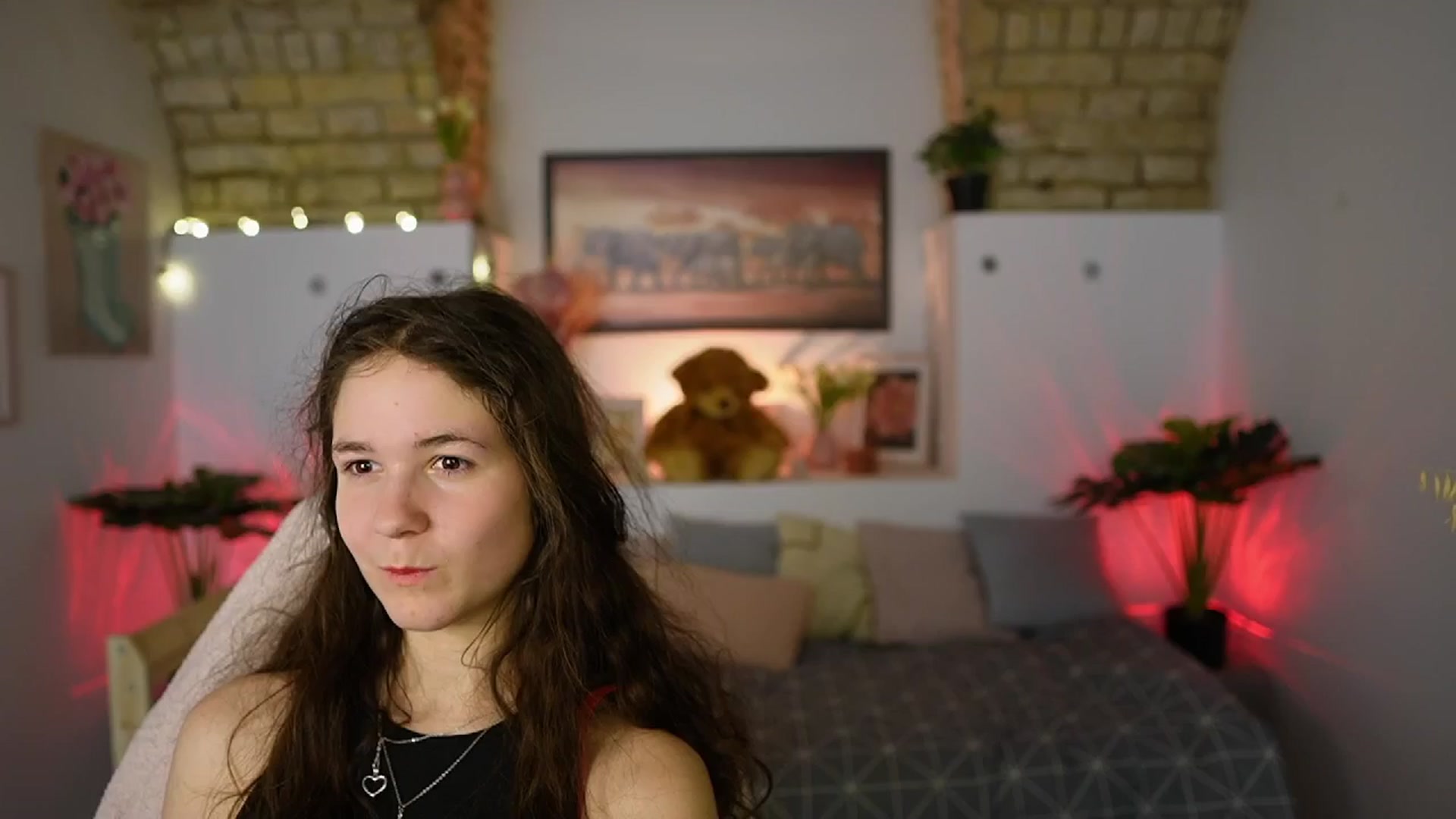 Gallery image thumbnail from Ava__Taylor_'s myfreecams stream on, 02/19/2025, 23:22 image 15 of 20