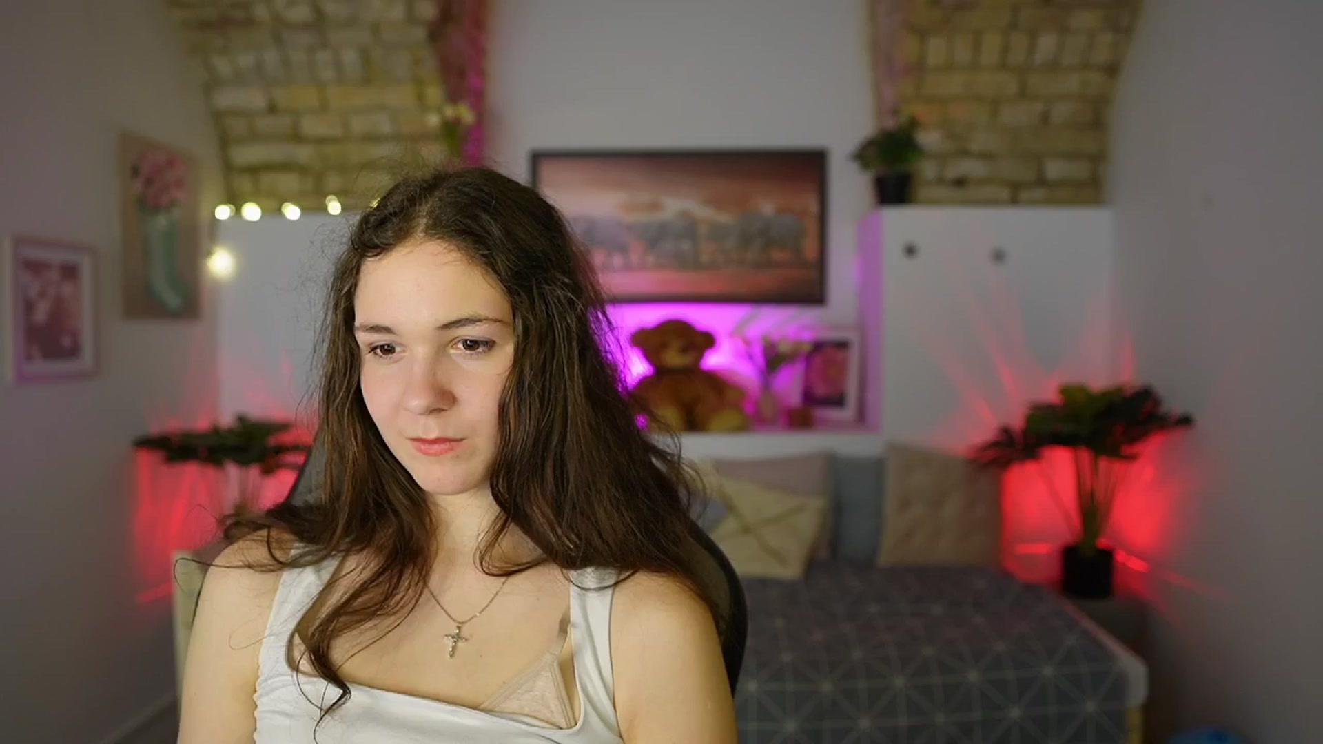 Gallery image thumbnail from Ava__Taylor_'s myfreecams stream on, 03/13/2025, 20:54 image 14 of 20