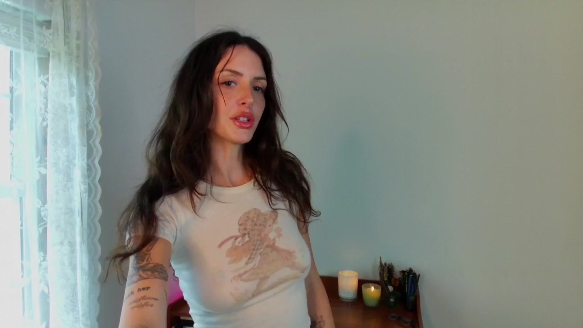 Gallery image thumbnail from Ava____'s myfreecams stream on, 05/05/2025, 20:32 image 4 of 20