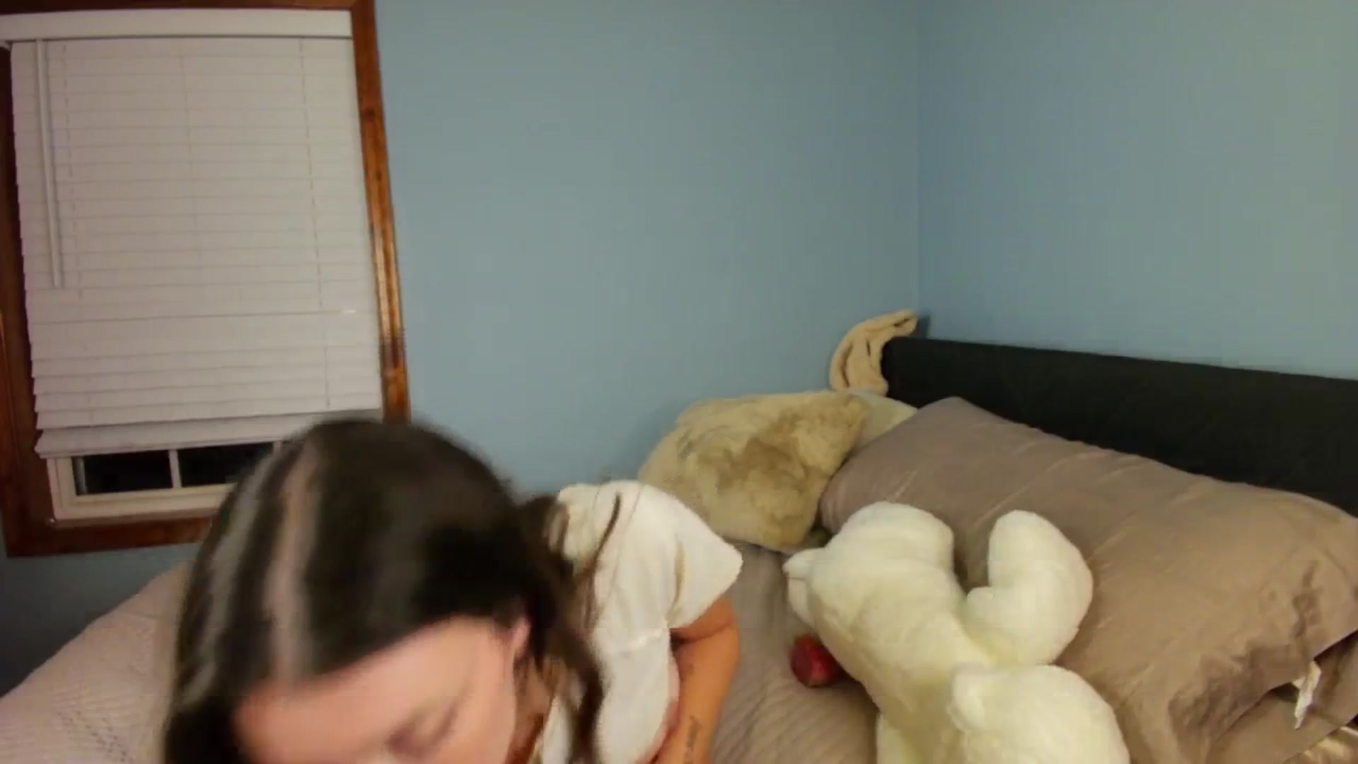 Gallery image thumbnail from Ava____'s myfreecams stream on, 05/13/2025, 01:25 image 8 of 20