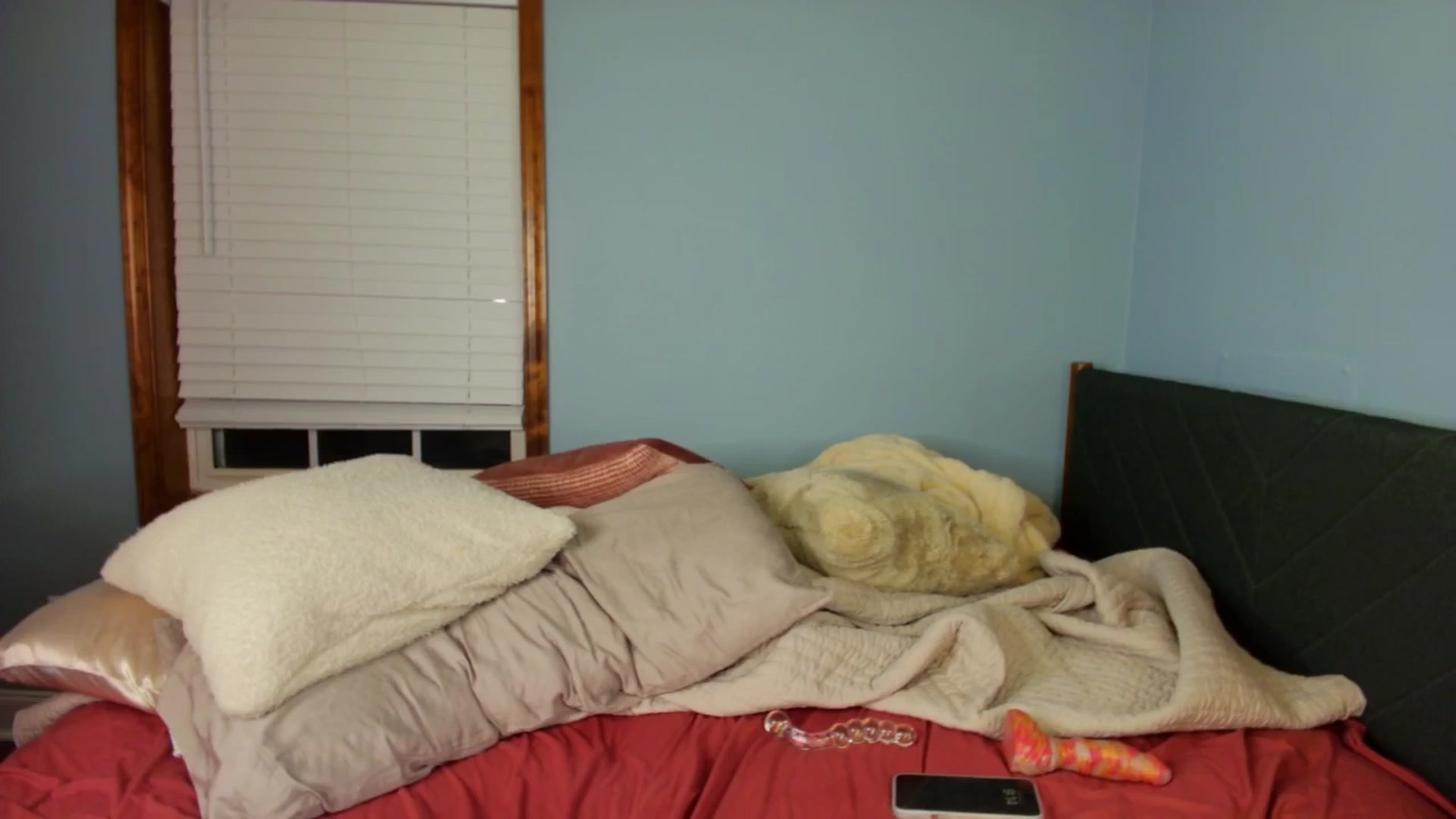 Gallery image thumbnail from Ava____'s myfreecams stream on, 05/13/2025, 01:25 image 19 of 20