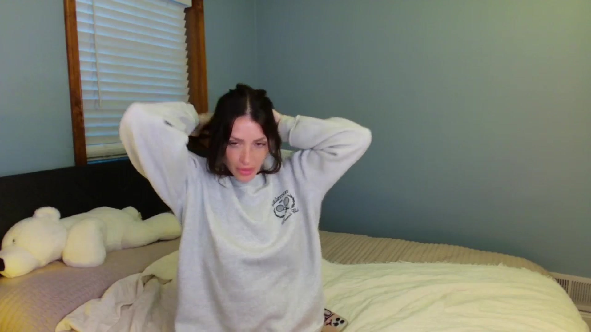 Gallery image thumbnail from Ava____'s myfreecams stream on, 05/18/2025, 24:05 image 14 of 20
