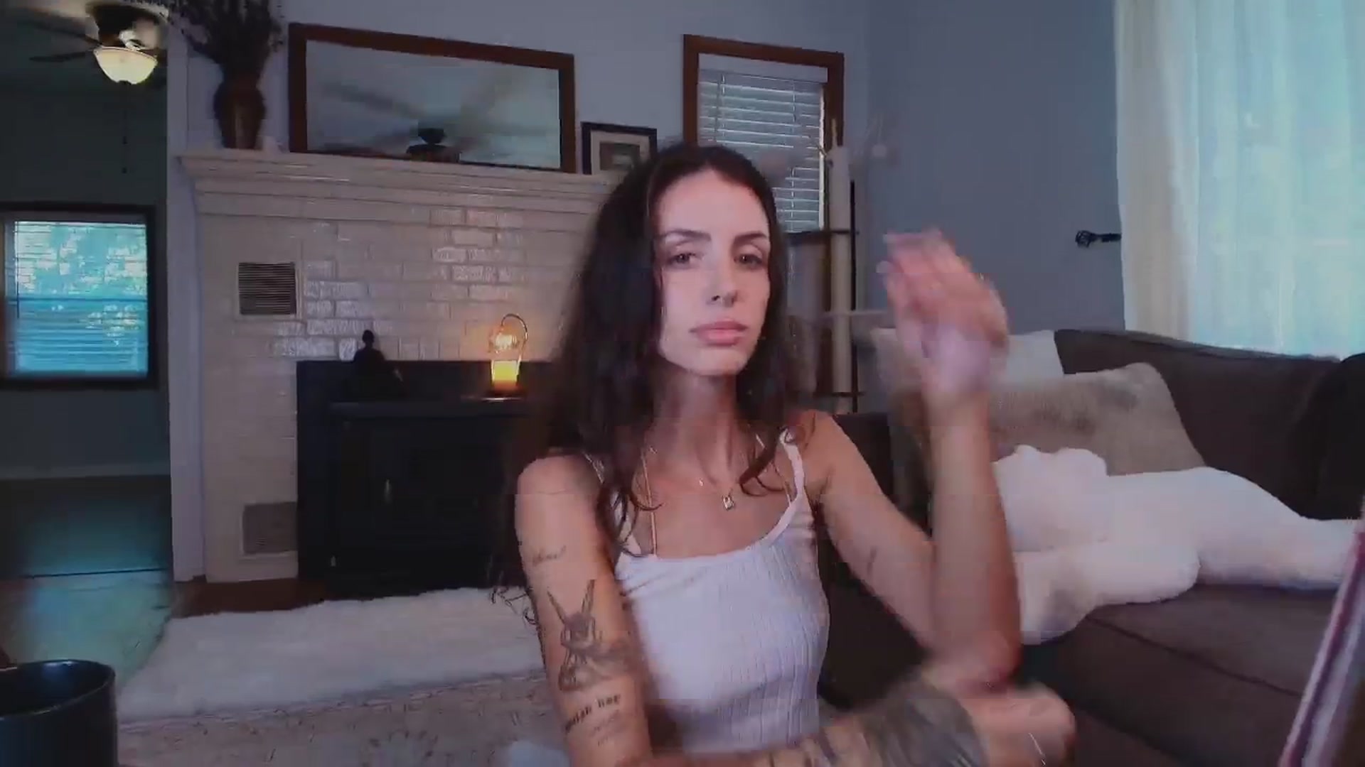Gallery image thumbnail from Ava____'s myfreecams stream on, 06/18/2025, 20:16 image 9 of 20