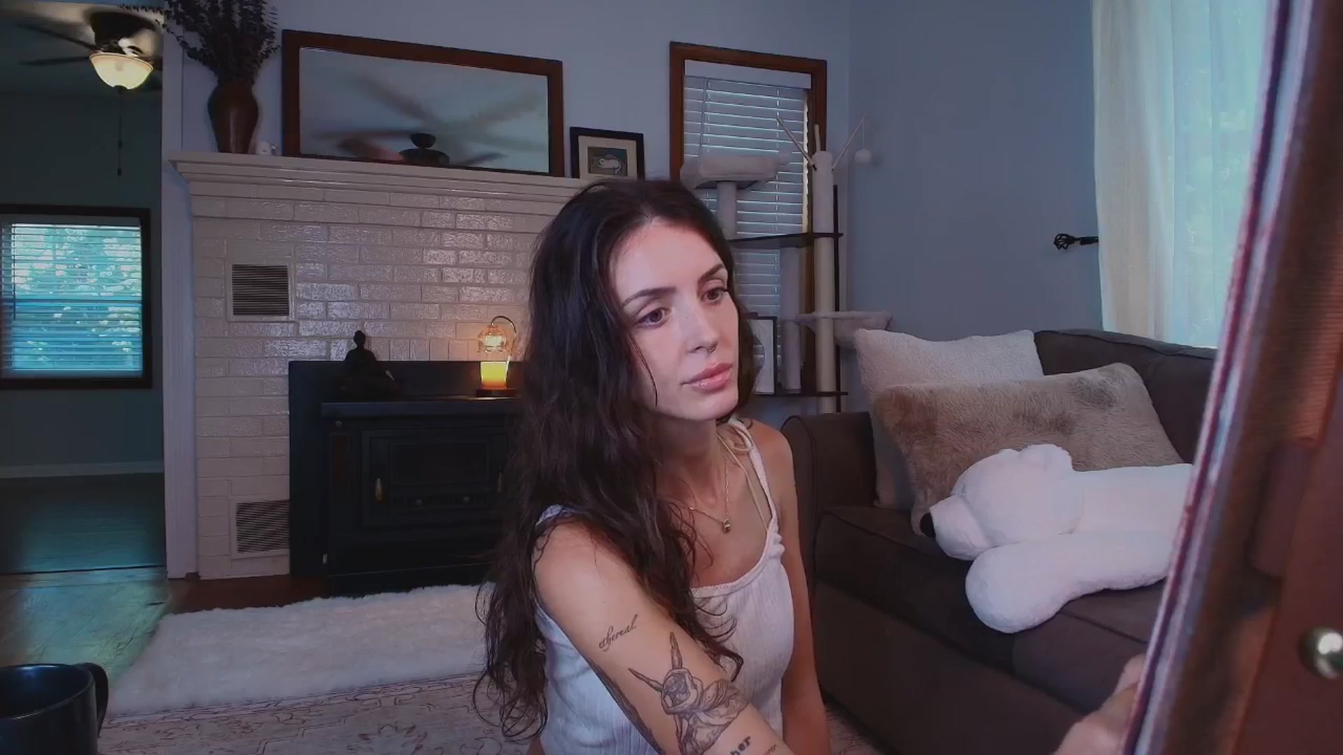 Gallery image thumbnail from Ava____'s myfreecams stream on, 06/18/2025, 20:16 image 18 of 20