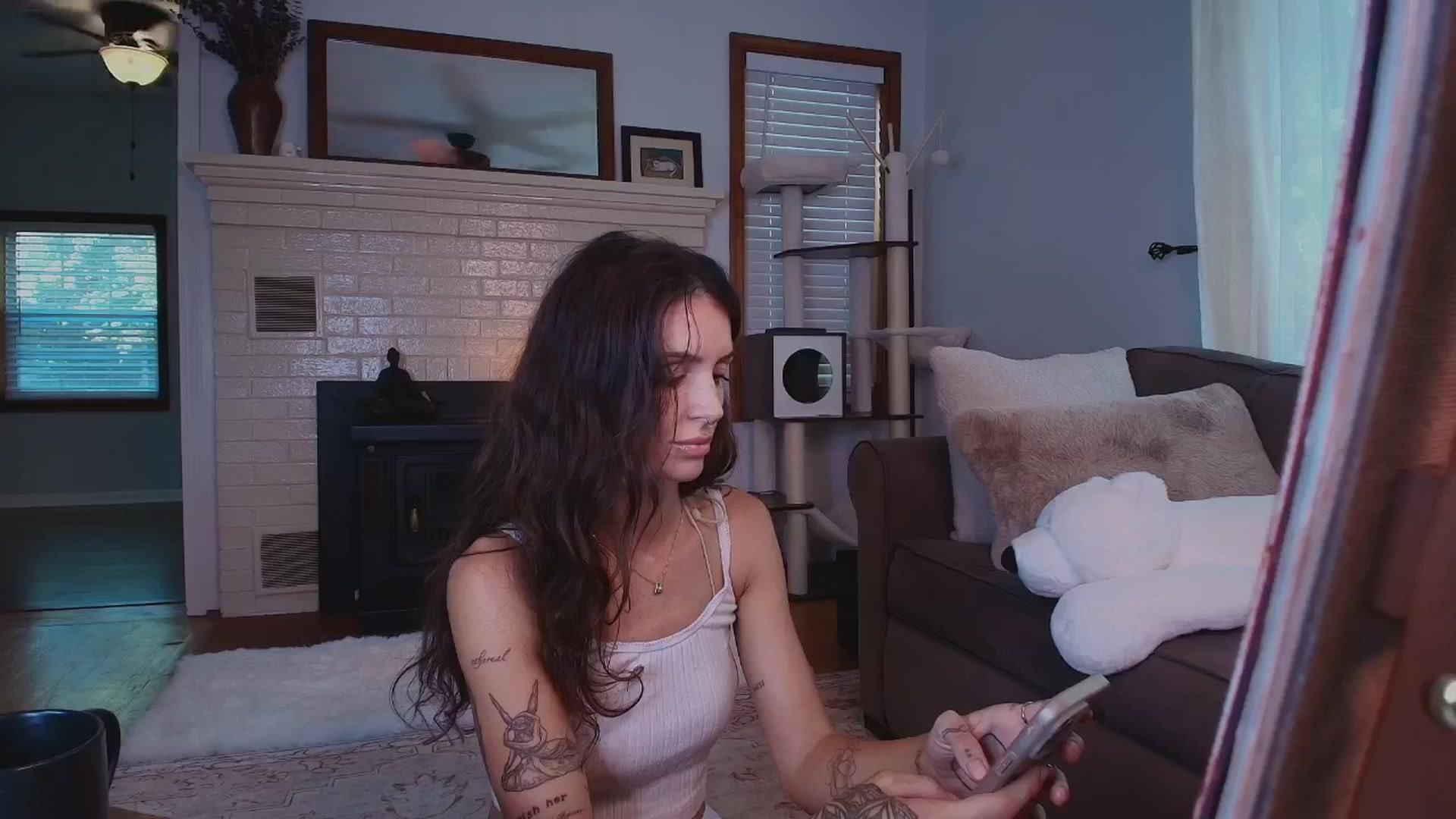 Gallery image thumbnail from Ava____'s myfreecams stream on, 06/18/2025, 20:16 image 20 of 20
