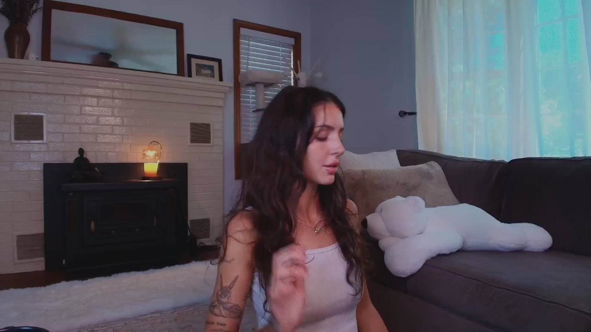 Gallery image thumbnail from Ava____'s myfreecams stream on, 06/18/2025, 20:16 image 5 of 20