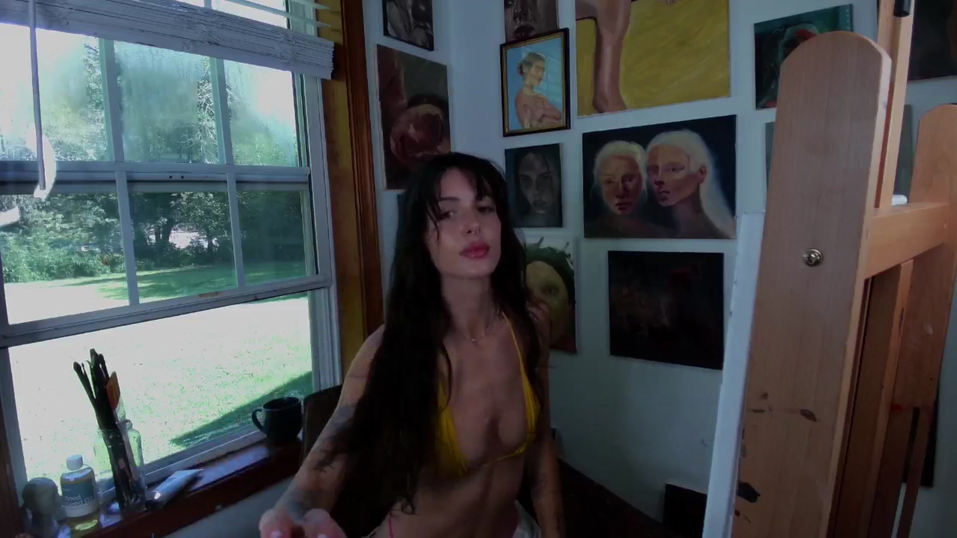 Gallery image thumbnail from Ava____'s myfreecams stream on, 09/13/2025, 16:09 image 12 of 20