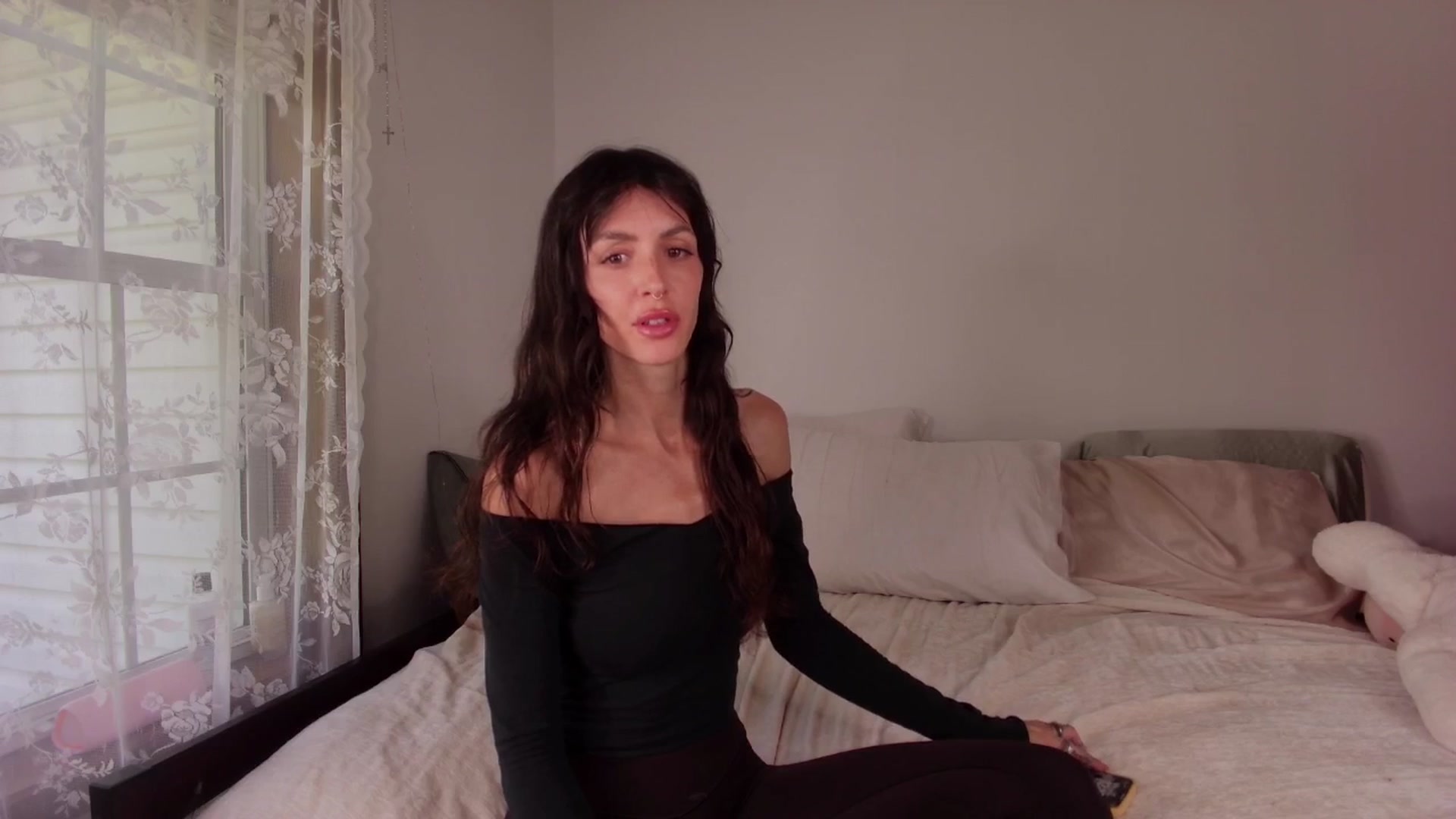Gallery image thumbnail from Ava____'s myfreecams stream on, 09/22/2025, 16:30 image 9 of 20