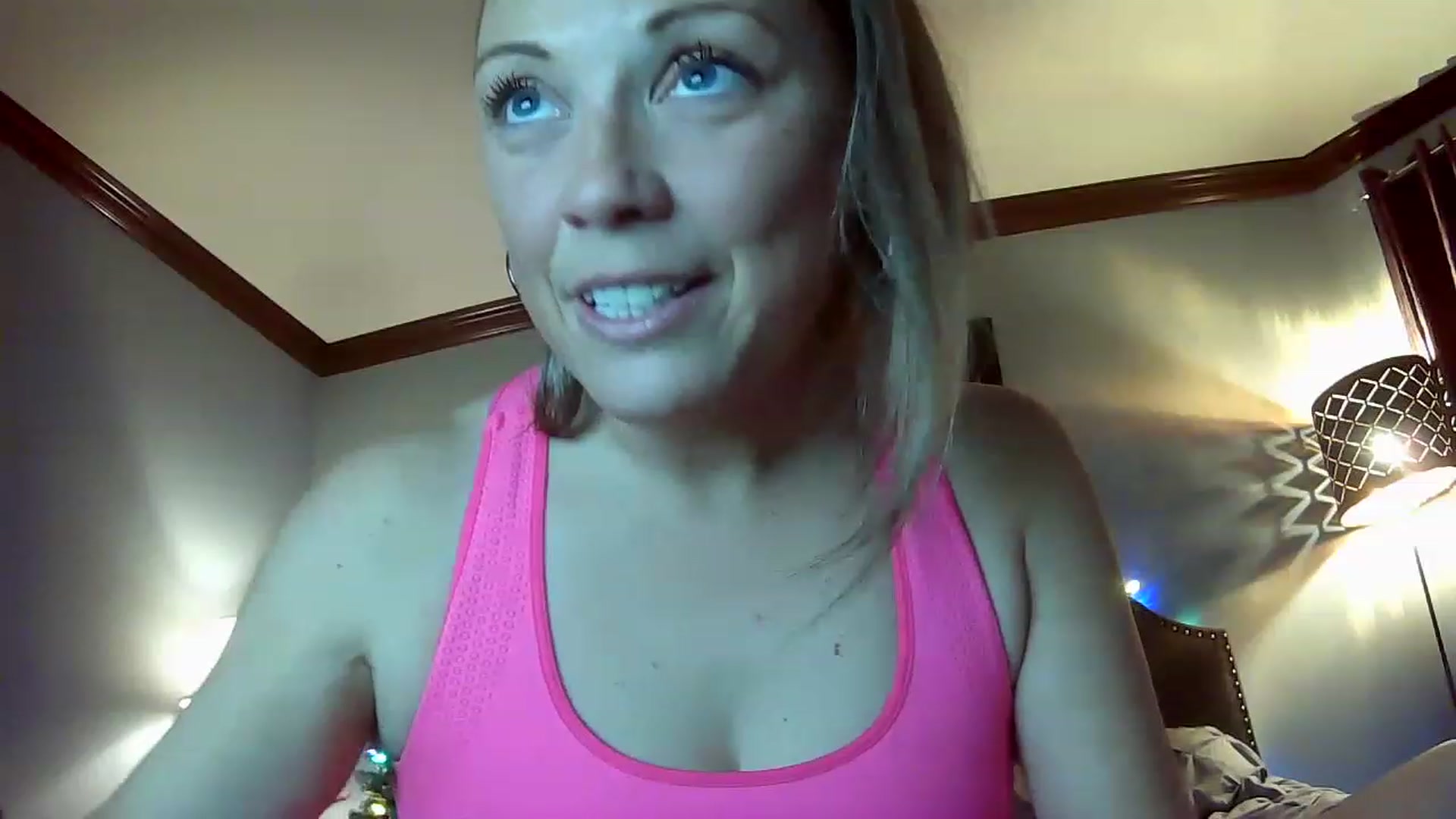 Gallery image thumbnail from Ava_hollywood's myfreecams stream on, 11/25/2022, 15:28 image 16 of 20