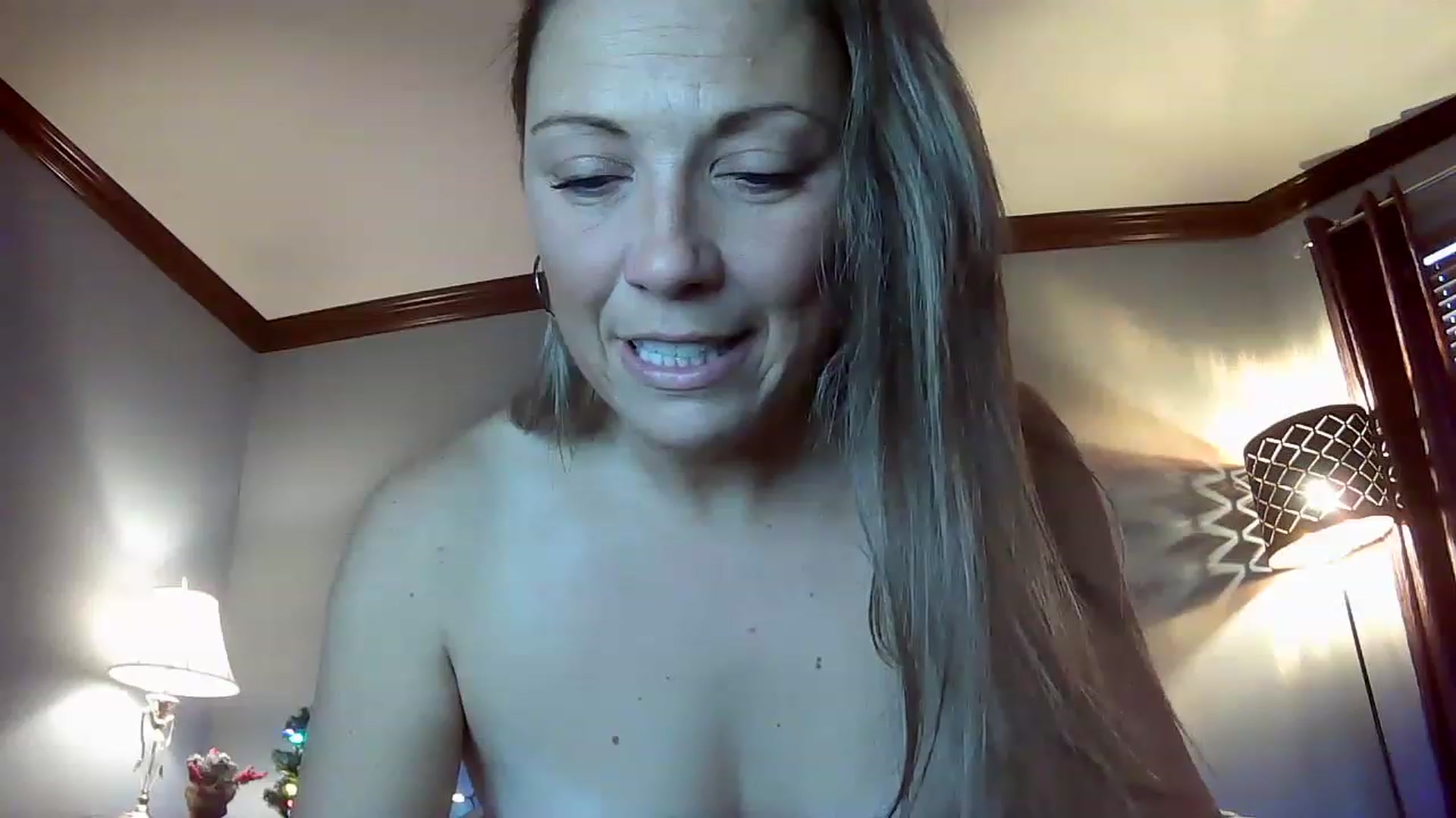 Gallery image thumbnail from Ava_hollywood's myfreecams stream on, 11/25/2022, 15:43 image 16 of 20