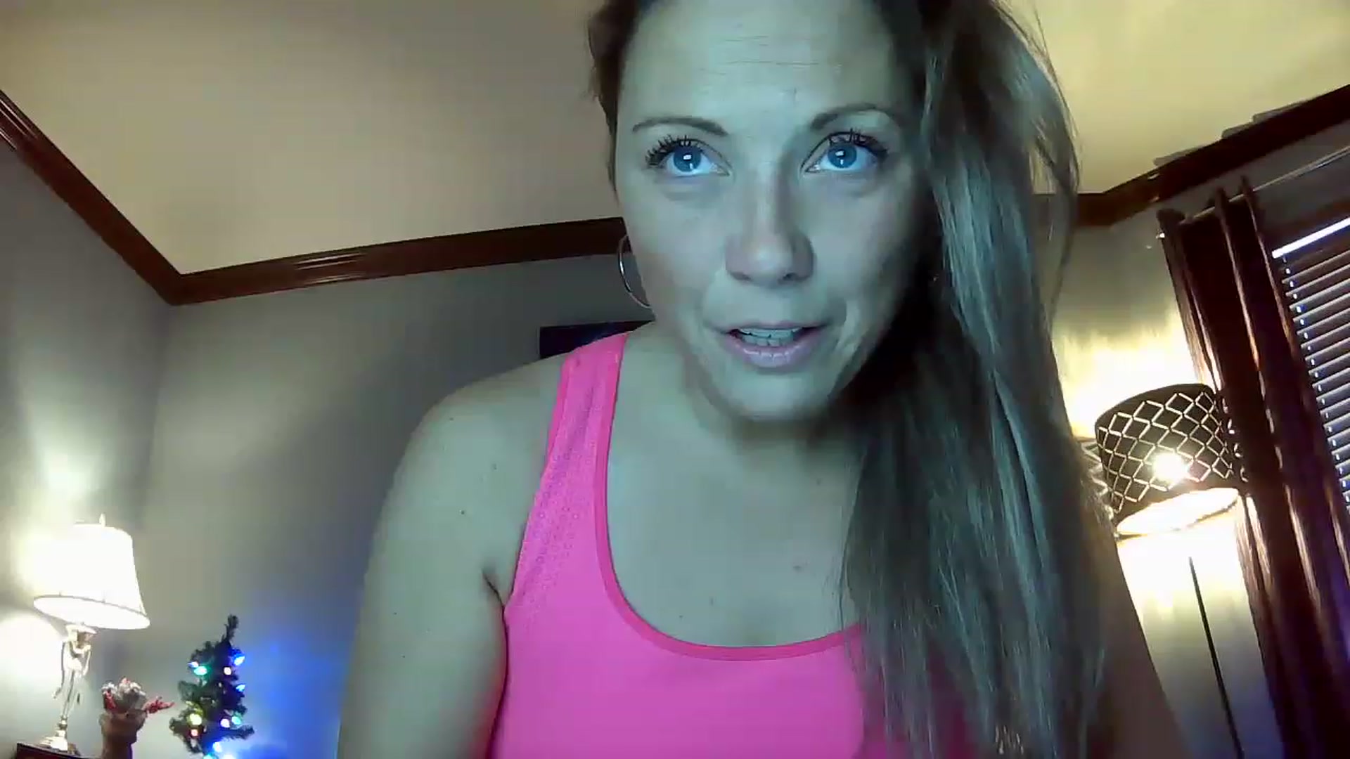 Gallery image thumbnail from Ava_hollywood's myfreecams stream on, 11/25/2022, 15:43 image 6 of 20
