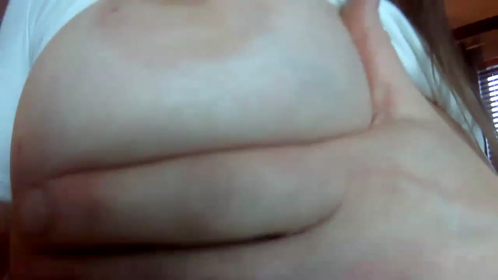 Gallery image thumbnail from Ava_hollywood's myfreecams stream on, 11/28/2022, 15:00 image 10 of 20