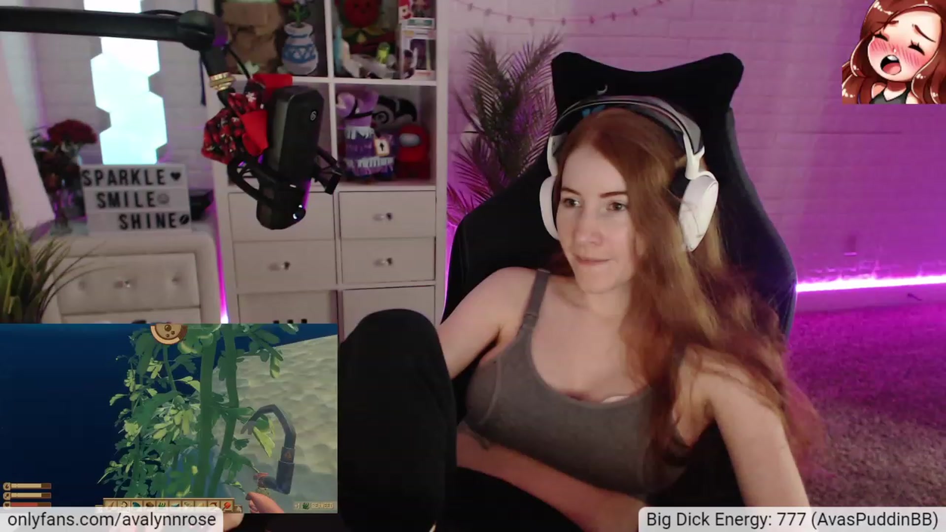 Gallery image thumbnail from AvalynnRose's myfreecams stream on, 12/05/2022, 02:13 image 2 of 20