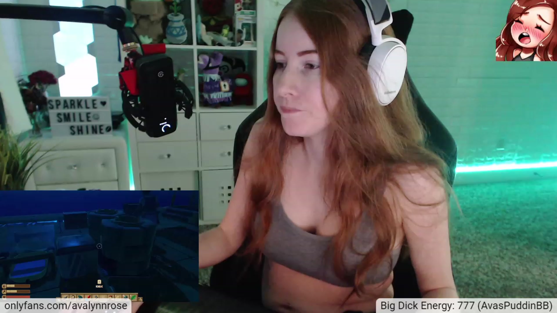 Gallery image thumbnail from AvalynnRose's myfreecams stream on, 12/05/2022, 02:13 image 13 of 20