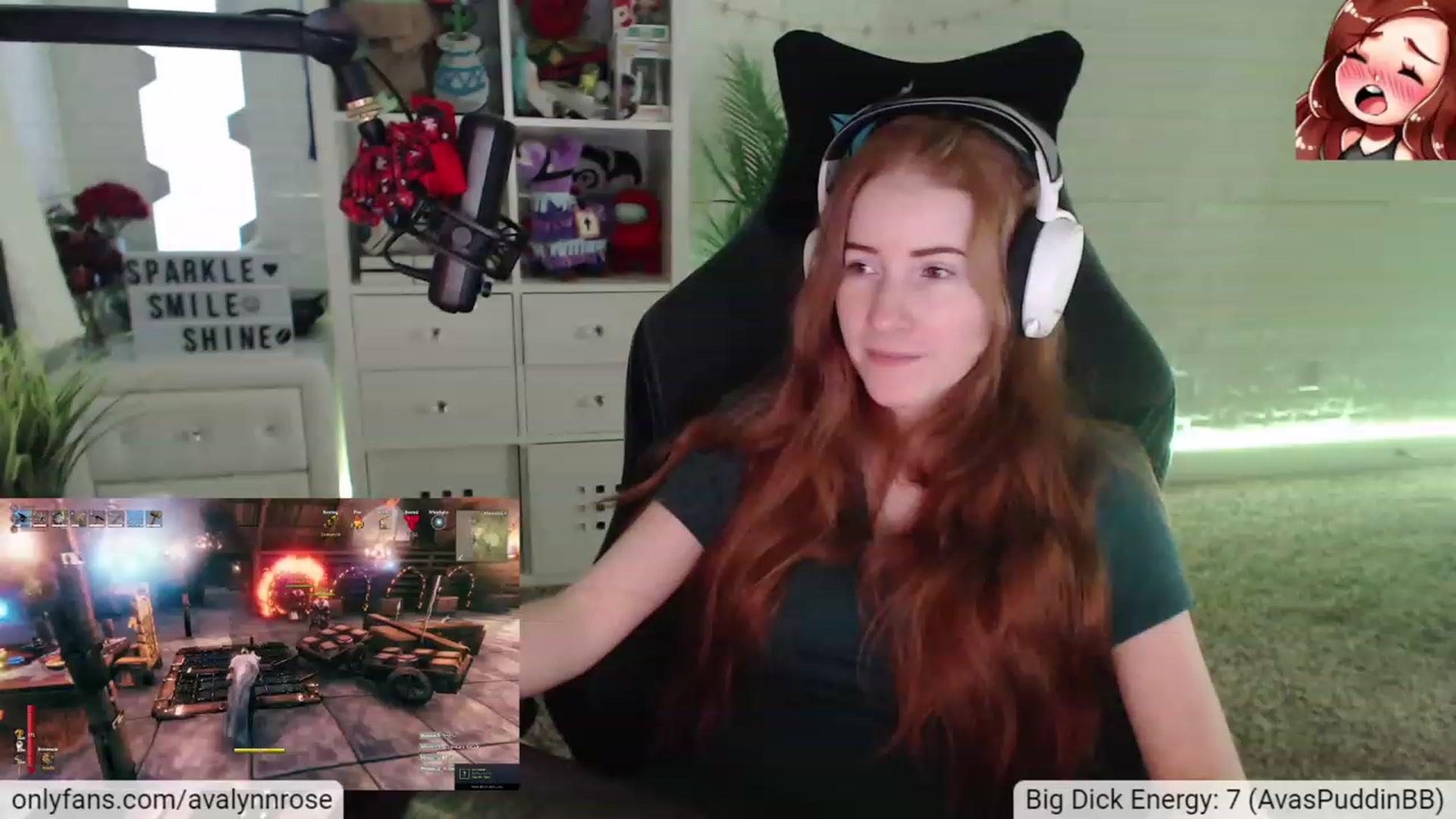 Gallery image thumbnail from AvalynnRose's myfreecams stream on, 12/10/2022, 01:25 image 1 of 20