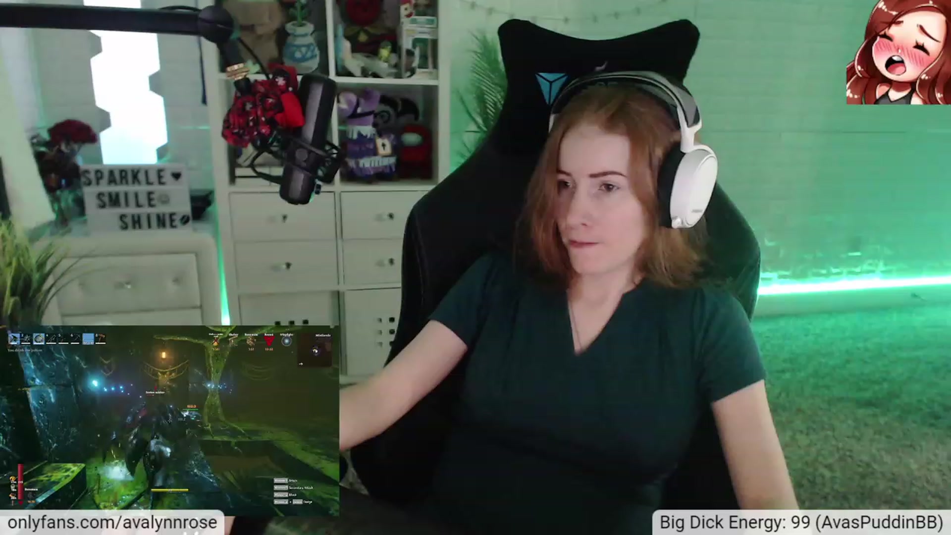 Gallery image thumbnail from AvalynnRose's myfreecams stream on, 12/10/2022, 01:25 image 5 of 20