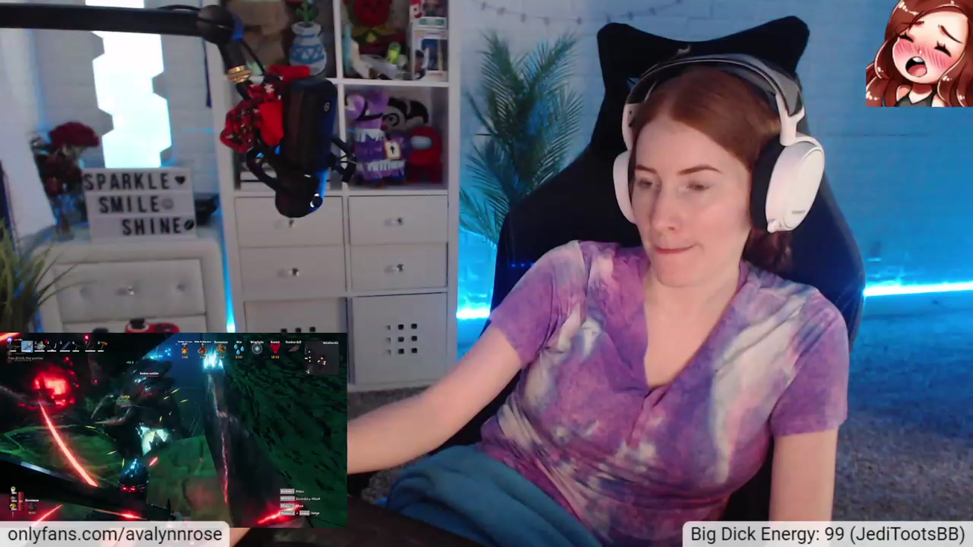 Gallery image thumbnail from AvalynnRose's myfreecams stream on, 12/12/2022, 01:00 image 20 of 20