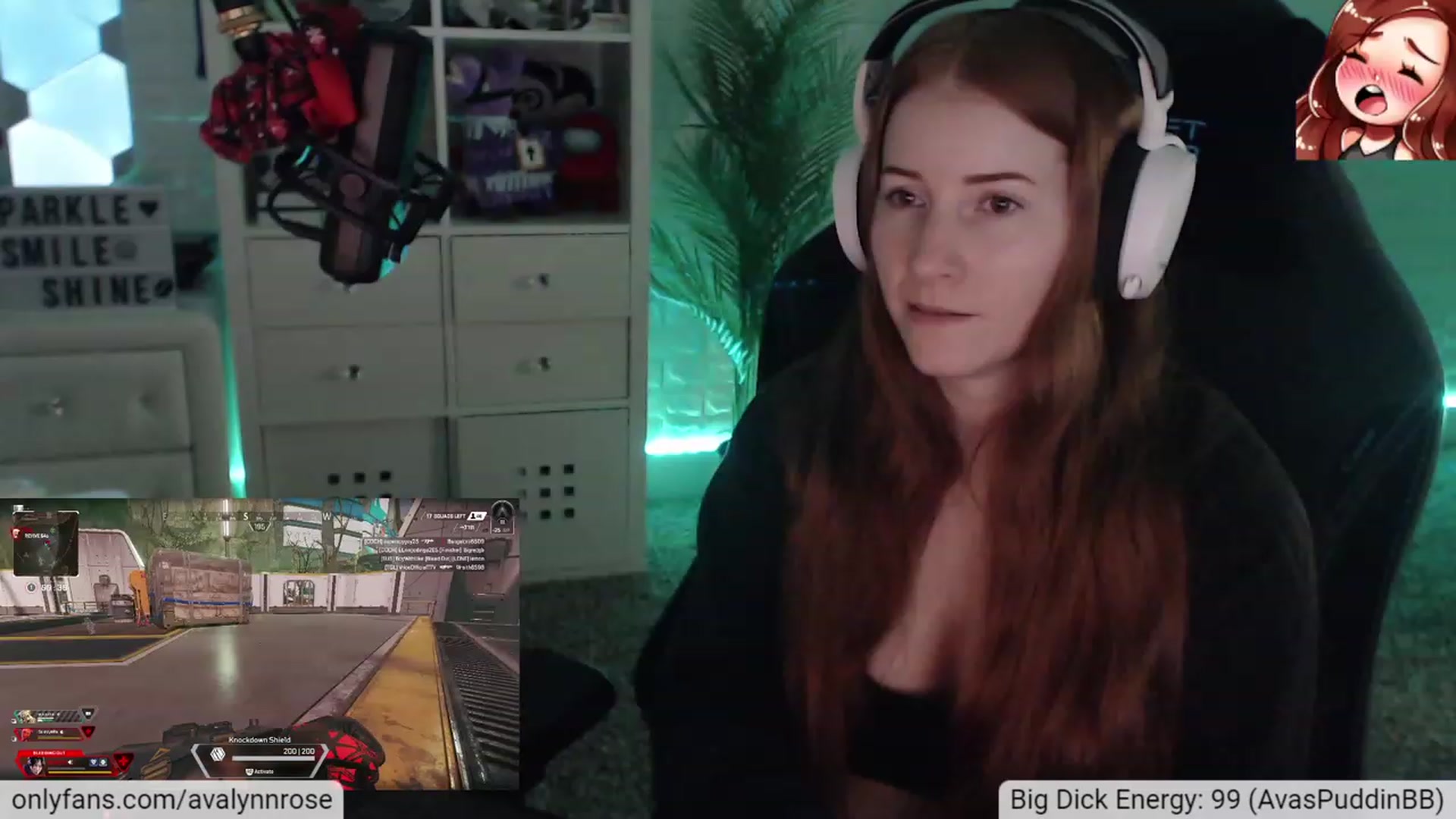 Gallery image thumbnail from AvalynnRose's myfreecams stream on, 12/31/2022, 03:54 image 1 of 20
