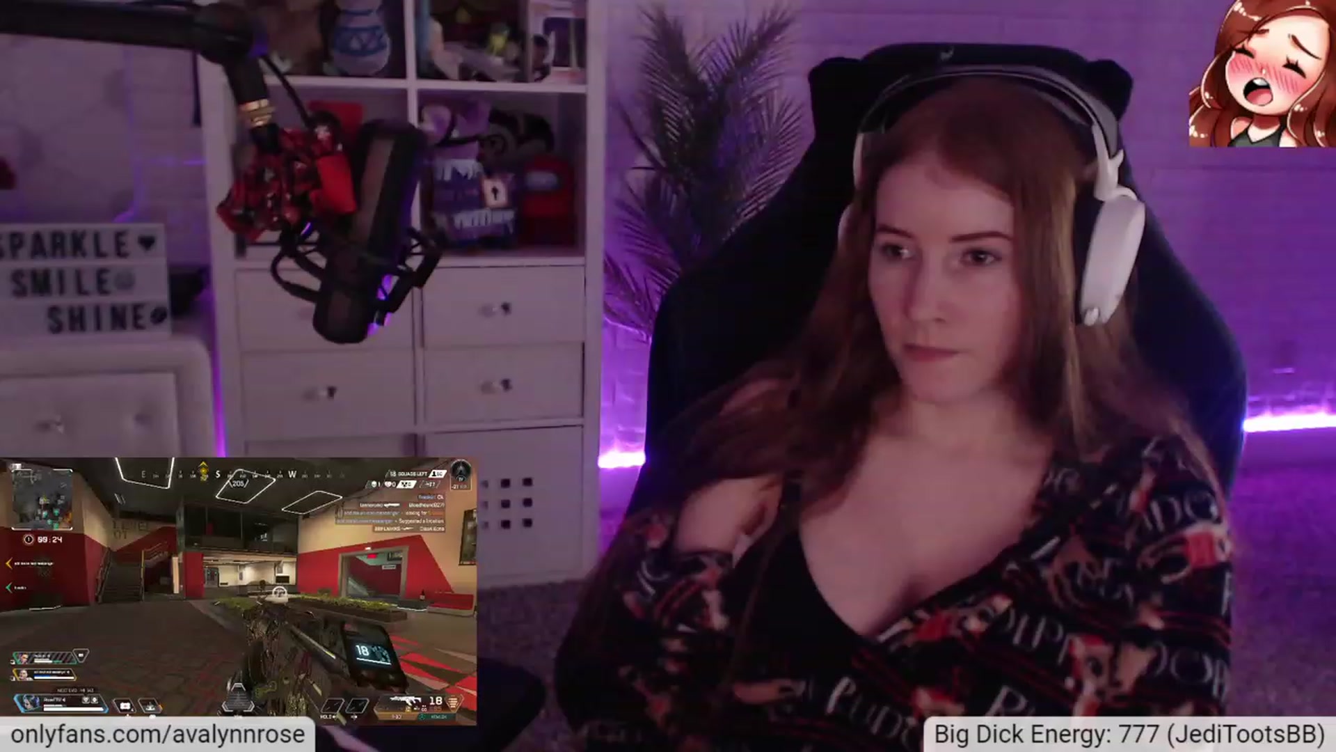 Gallery image thumbnail from AvalynnRose's myfreecams stream on, 02/05/2023, 04:03 image 15 of 20