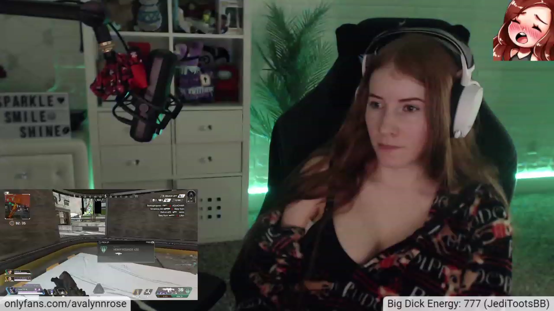 Gallery image thumbnail from AvalynnRose's myfreecams stream on, 02/05/2023, 04:03 image 16 of 20