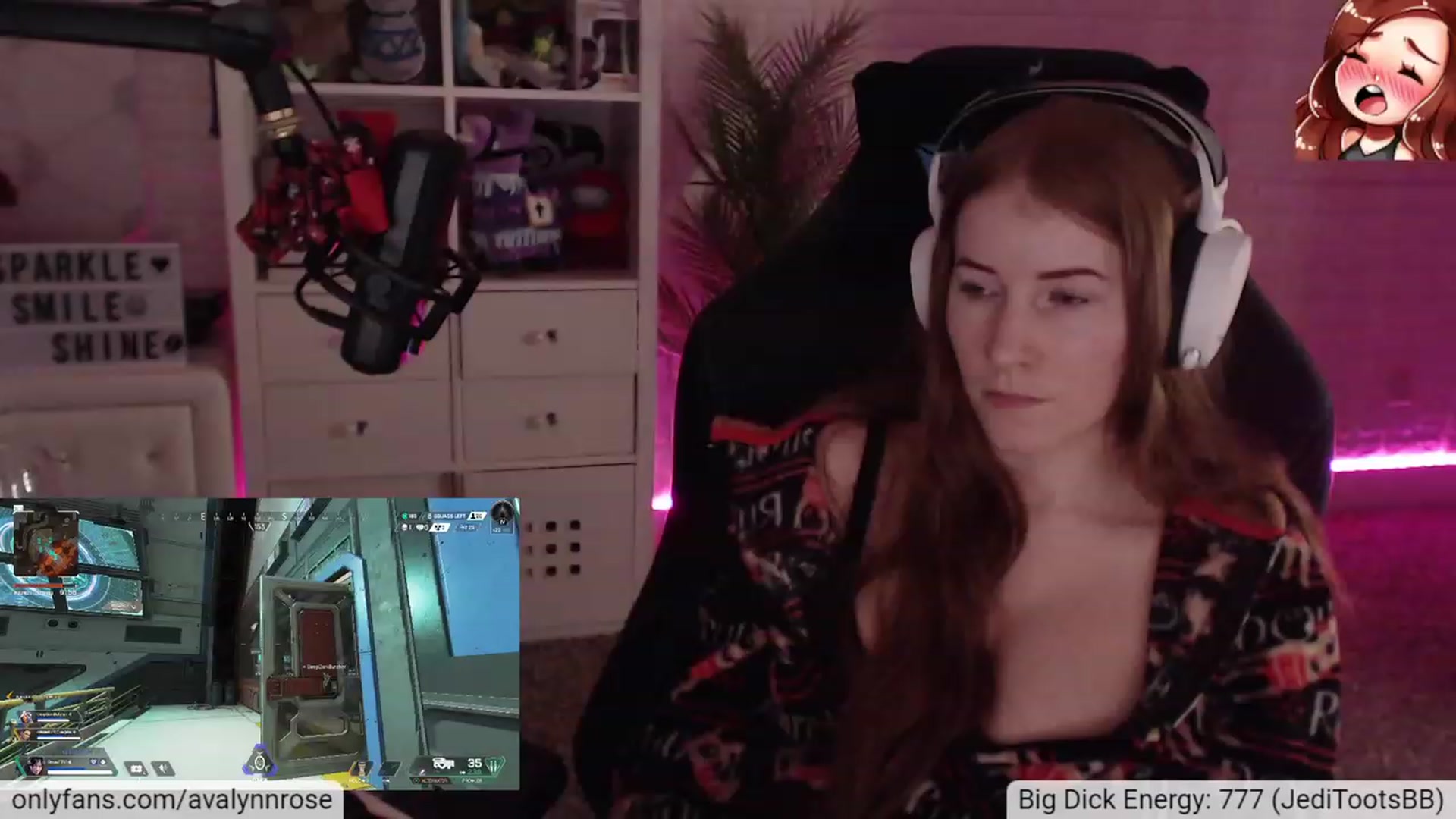 Gallery image thumbnail from AvalynnRose's myfreecams stream on, 02/05/2023, 04:03 image 4 of 20