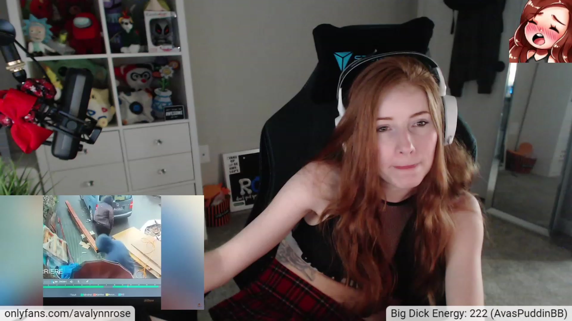Gallery image thumbnail from AvalynnRose's myfreecams stream on, 10/14/2023, 04:10 image 11 of 20