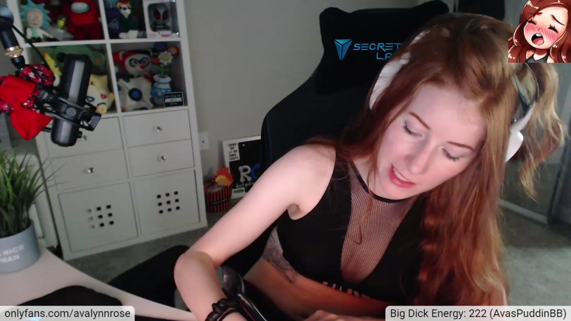 Gallery image thumbnail from AvalynnRose's myfreecams stream on, 10/14/2023, 04:10 image 3 of 20