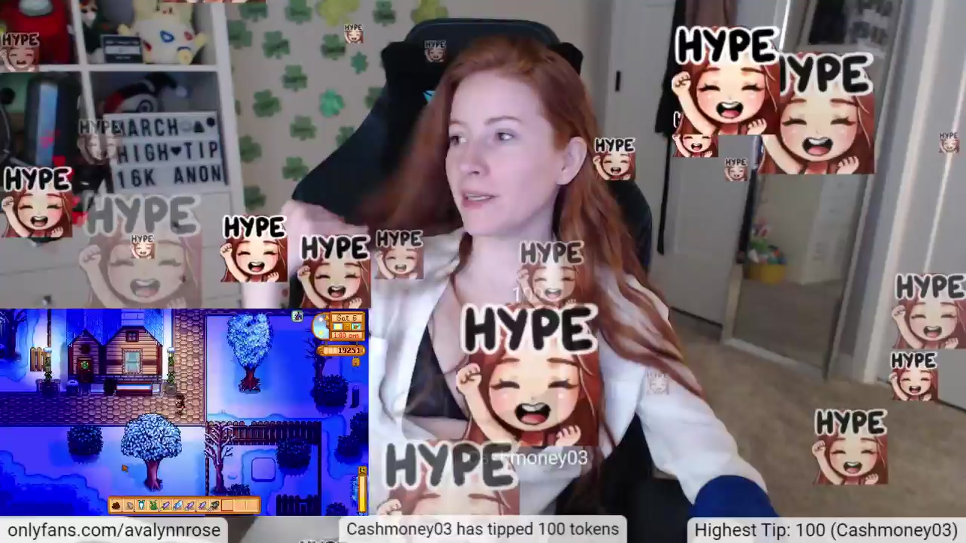 Gallery image thumbnail from AvalynnRose's myfreecams stream on, 03/25/2024, 24:33 image 17 of 20