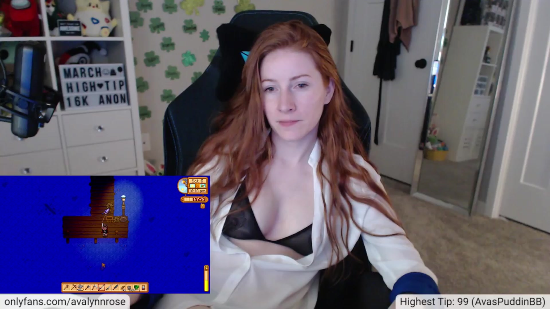 Gallery image thumbnail from AvalynnRose's myfreecams stream on, 03/25/2024, 24:33 image 12 of 20