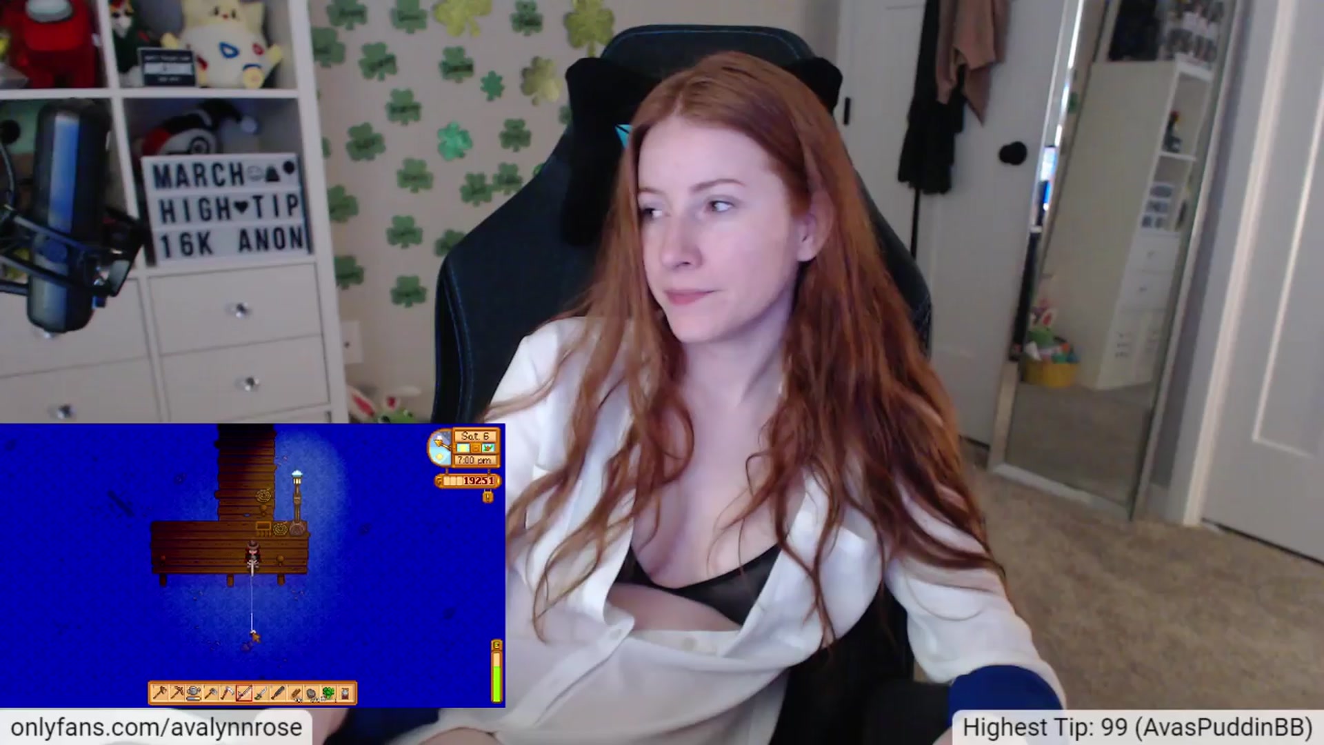 Gallery image thumbnail from AvalynnRose's myfreecams stream on, 03/25/2024, 24:33 image 7 of 20