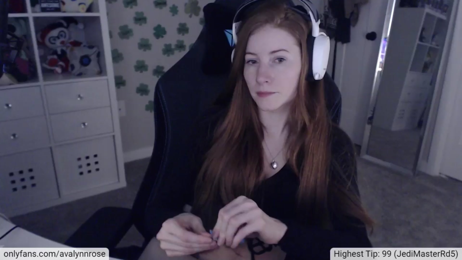 Gallery image thumbnail from AvalynnRose's myfreecams stream on, 04/02/2024, 03:46 image 1 of 20