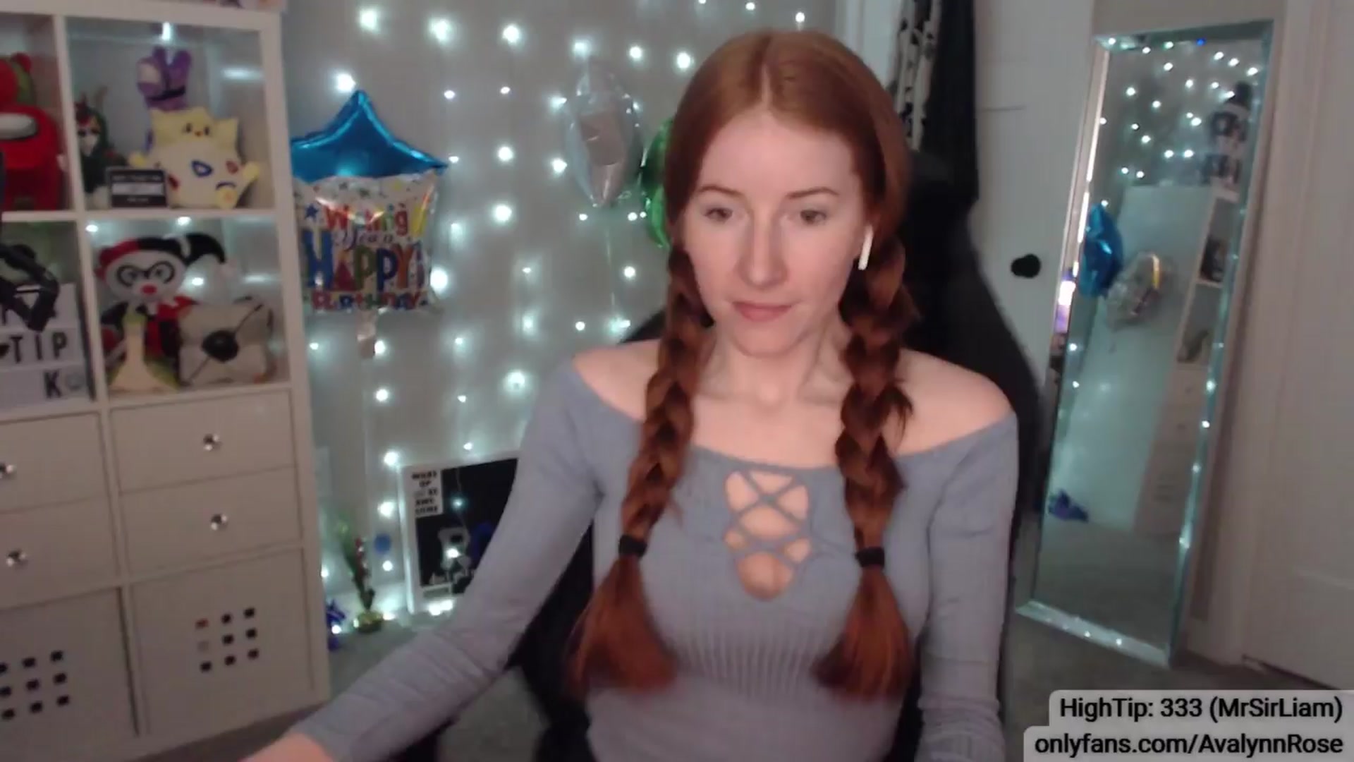 Gallery image thumbnail from AvalynnRose's myfreecams stream on, 04/14/2024, 01:54 image 6 of 20