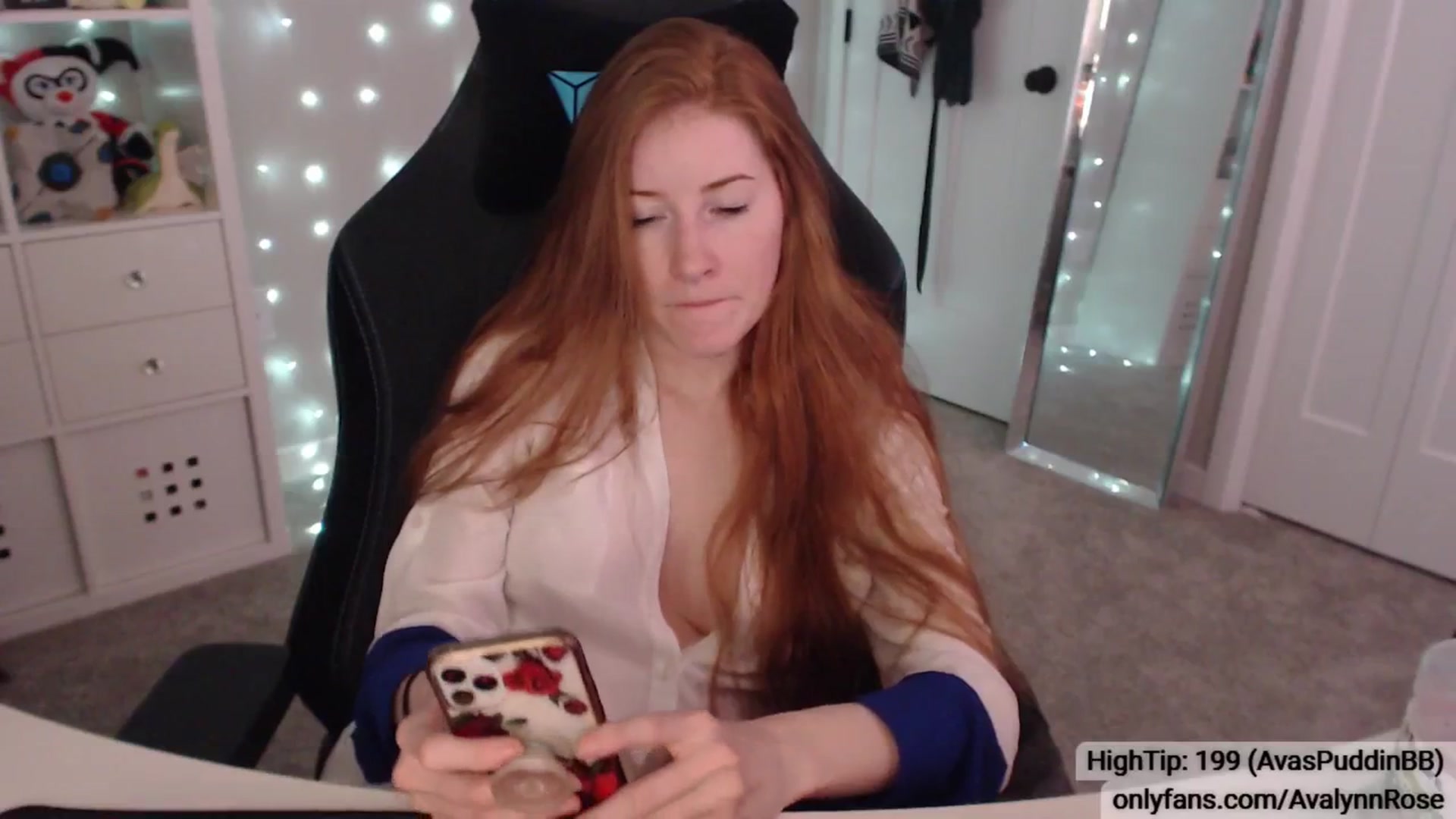 Gallery image thumbnail from AvalynnRose's myfreecams stream on, 05/06/2024, 02:08 image 8 of 20