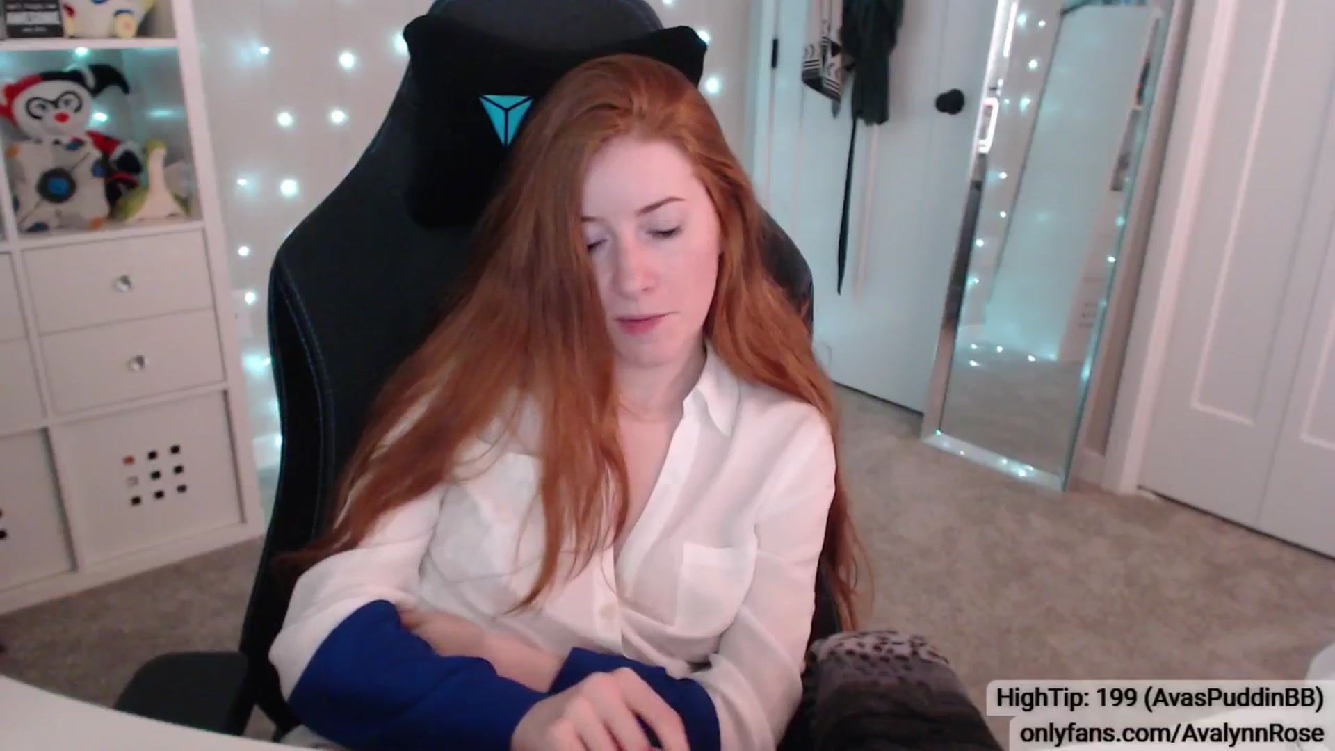 Gallery image thumbnail from AvalynnRose's myfreecams stream on, 05/06/2024, 02:08 image 14 of 20