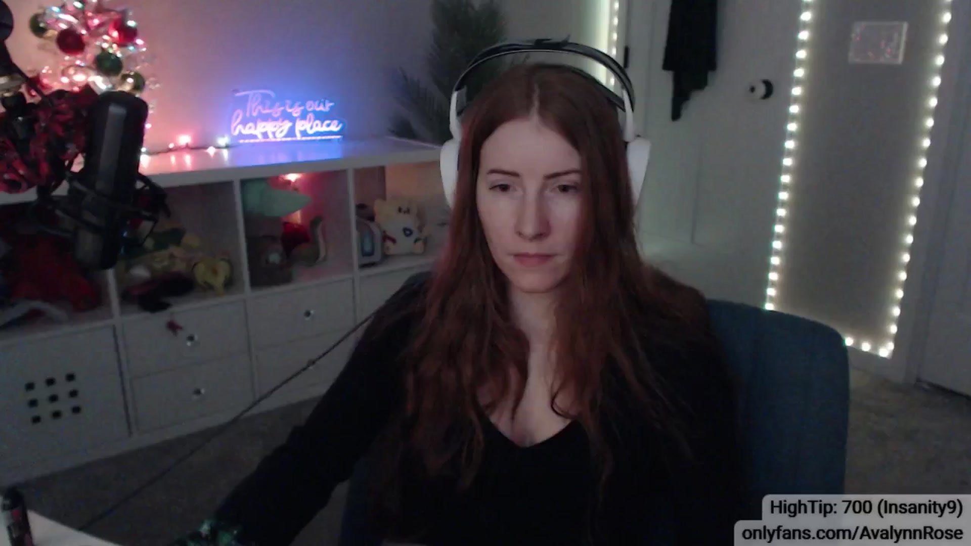 Gallery image thumbnail from AvalynnRose's myfreecams stream on, 12/28/2024, 05:19 image 15 of 20