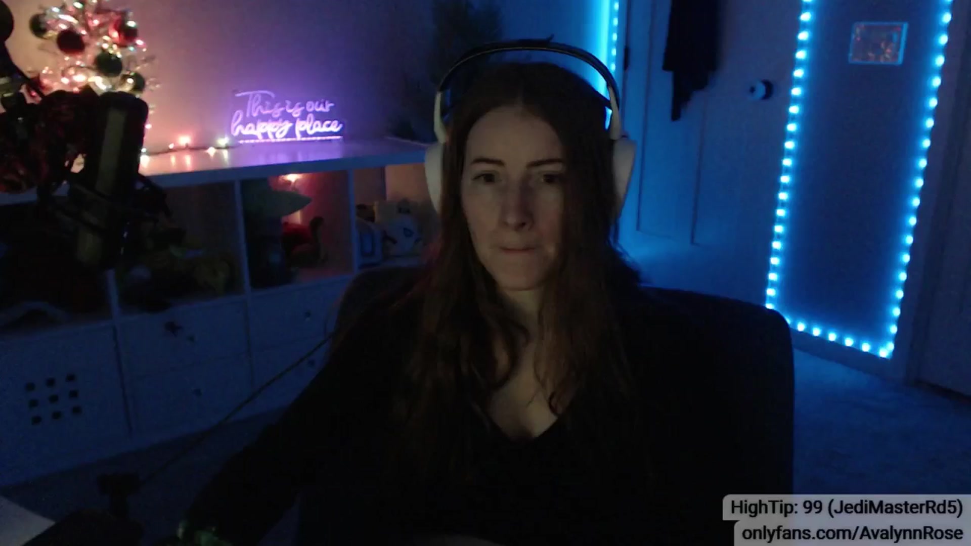 Gallery image thumbnail from AvalynnRose's myfreecams stream on, 12/28/2024, 05:19 image 3 of 20