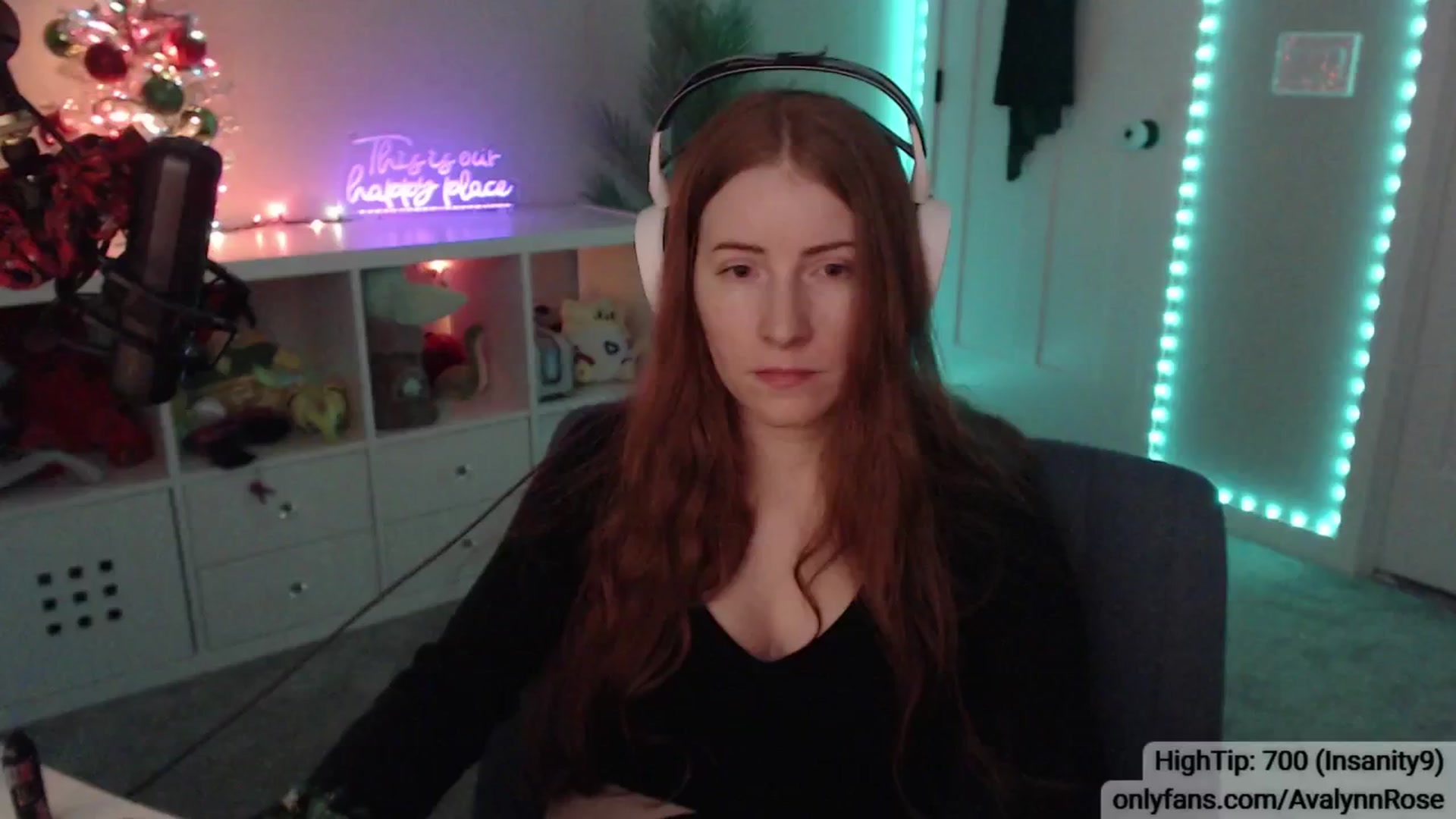 Gallery image thumbnail from AvalynnRose's myfreecams stream on, 12/28/2024, 05:19 image 17 of 20